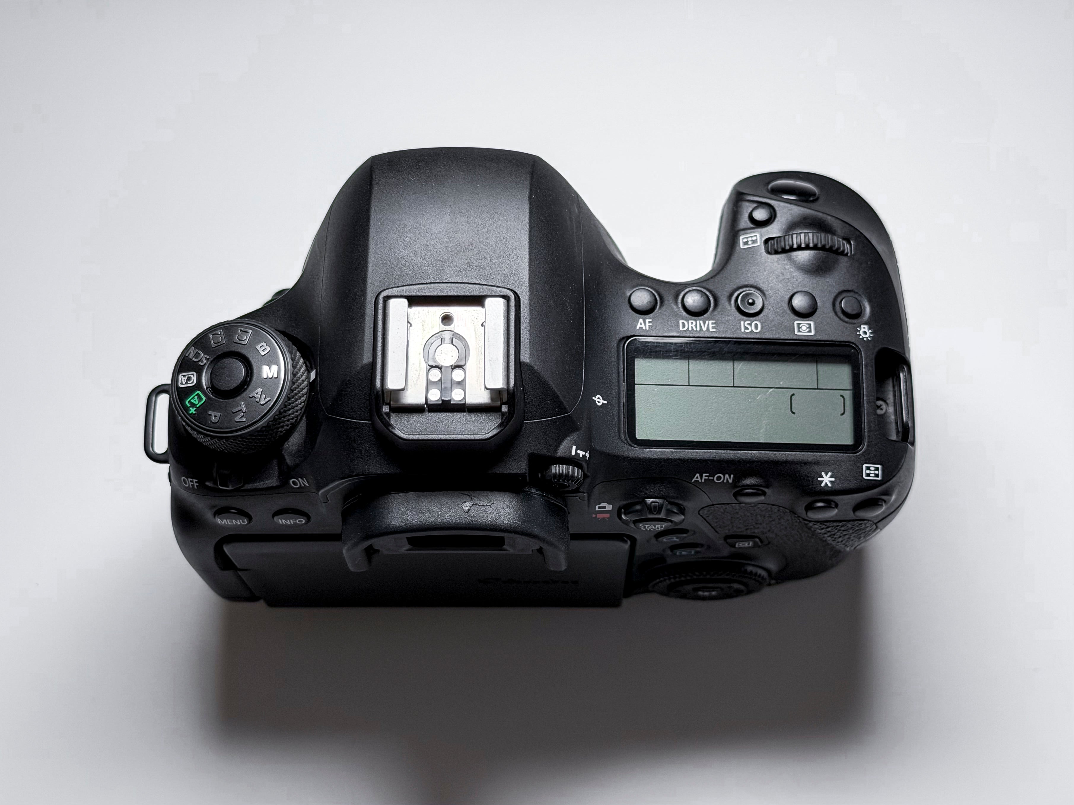 Canon 6D Mark II EOS Full Frame DSLR Body 26.2 Mpx - Excellent Condition