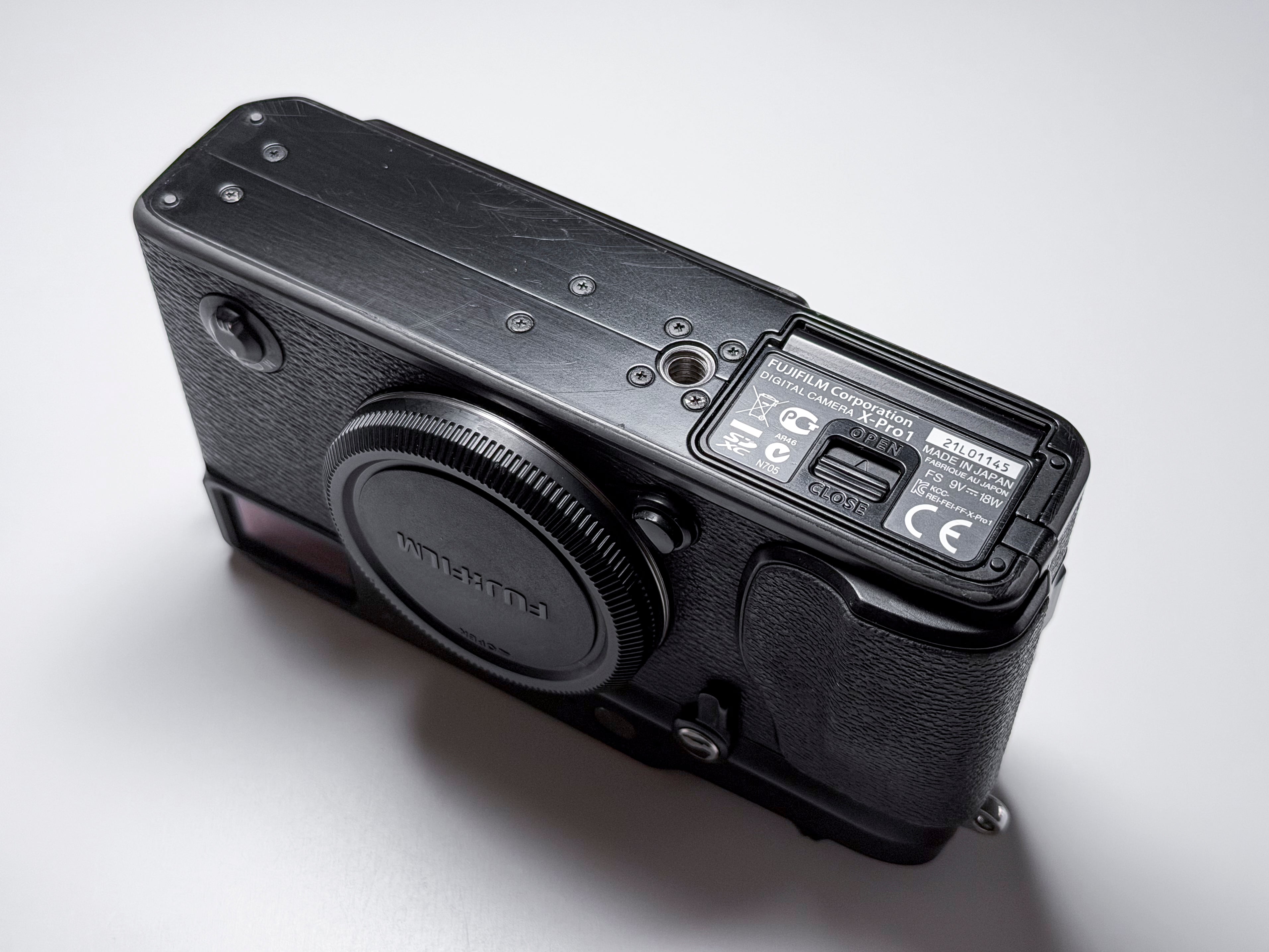 Fujifilm X-Pro1 Mirrorless APS-C with 1 Year Warranty Fuji X-Pro 1