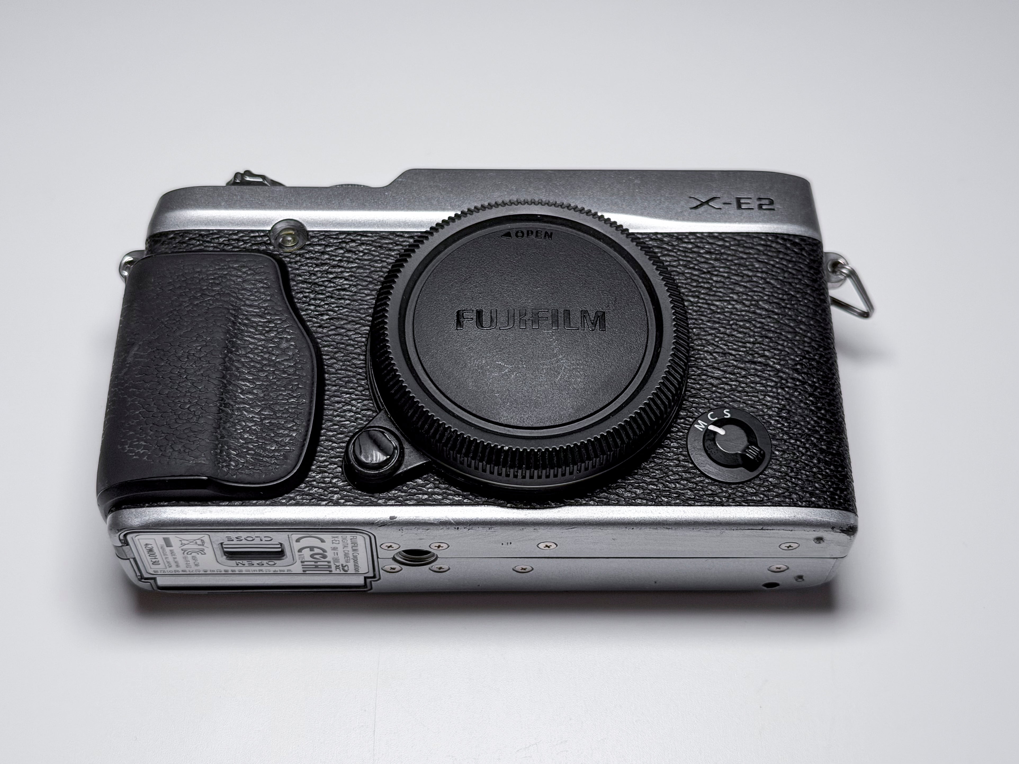 Fujifilm X-E2 Mirrorless APS-C Camera - 1 Year Warranty, Excellent Fuji XE2