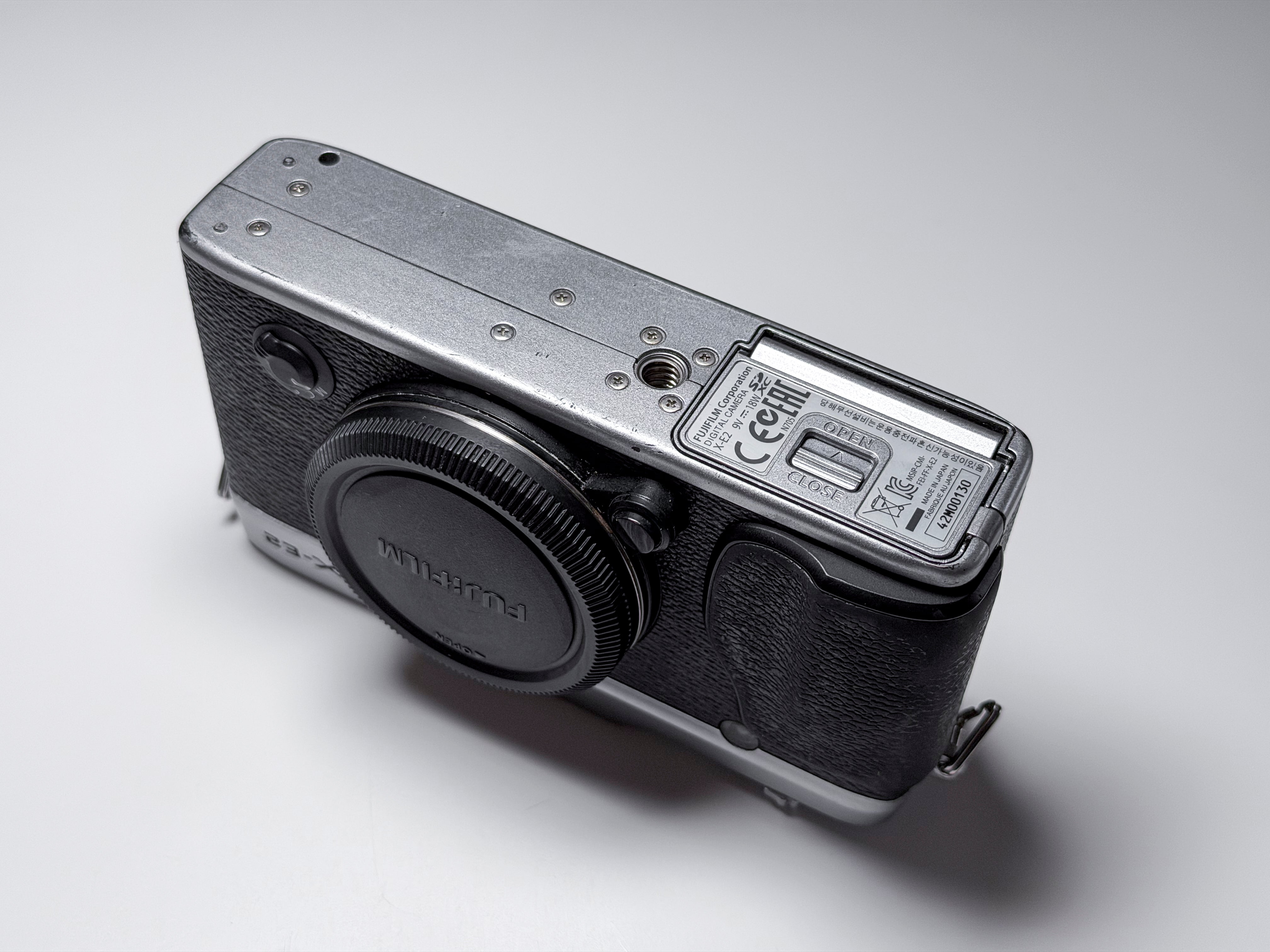 Fujifilm X-E2 Mirrorless APS-C Camera - 1 Year Warranty, Excellent Fuji XE2
