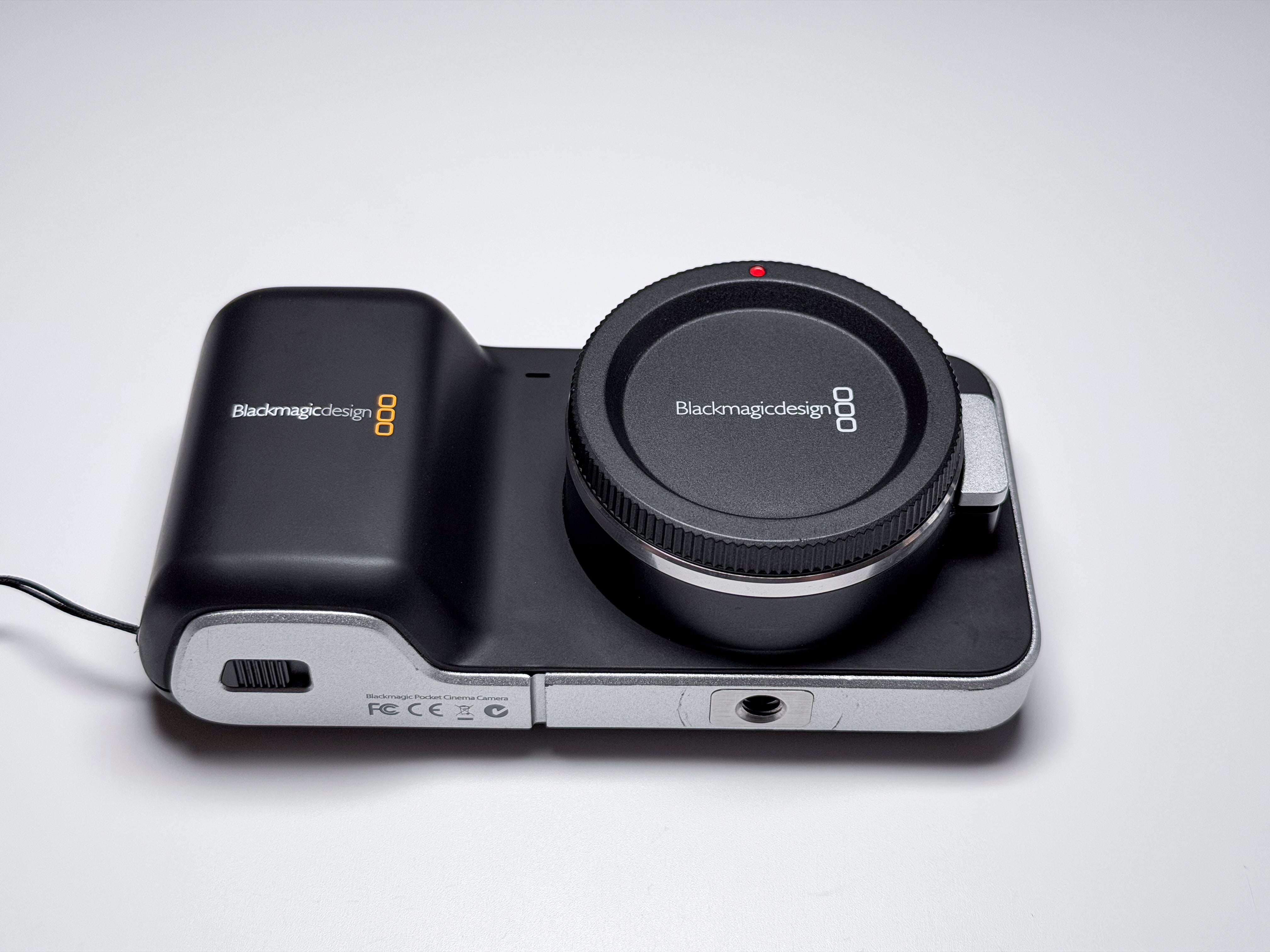 Blackmagic Pocket Cinema Camera OG (super 16) - Excellent, Perfectly Working