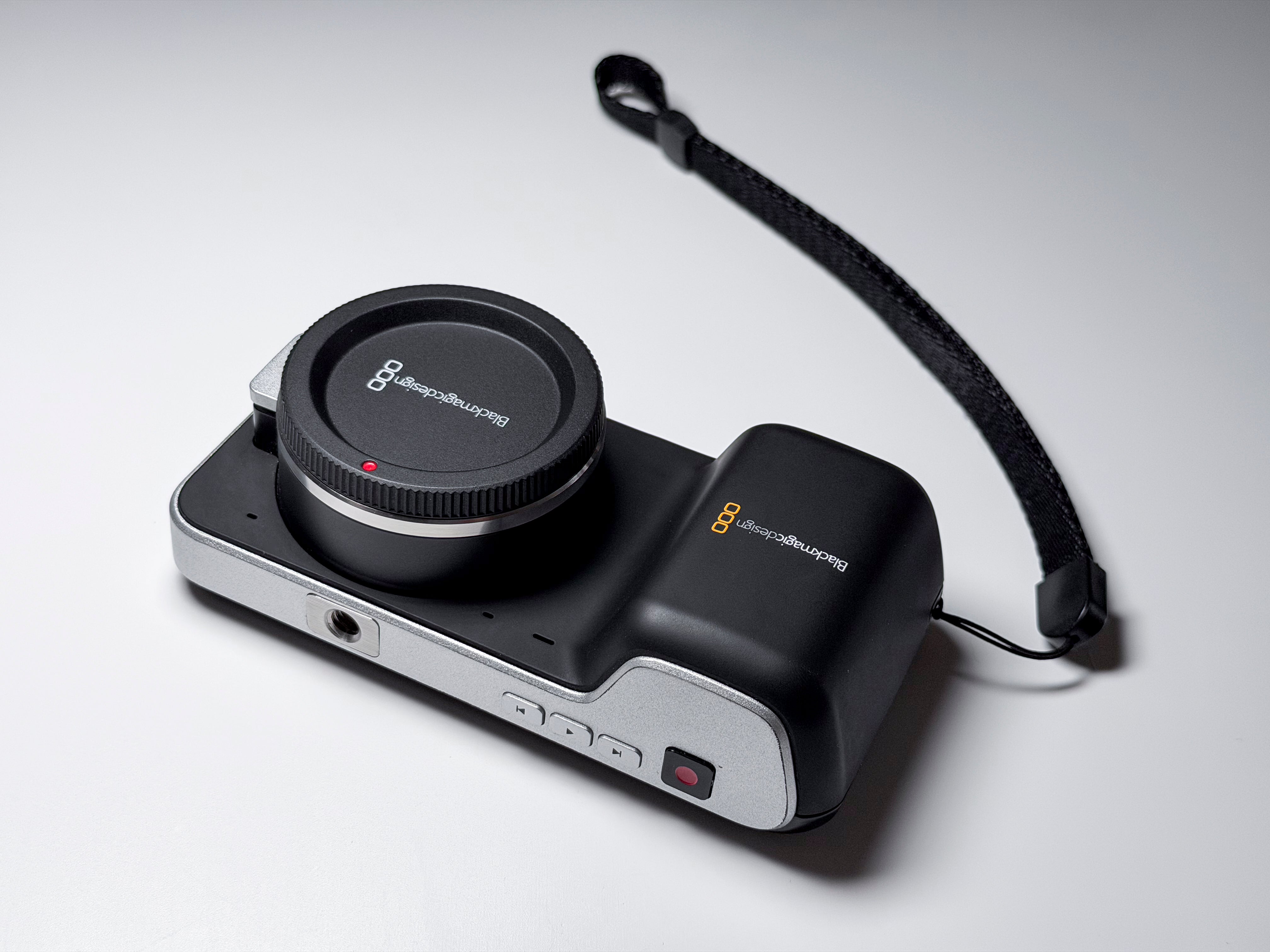 Blackmagic Pocket Cinema Camera OG (super 16) - Excellent, Perfectly Working