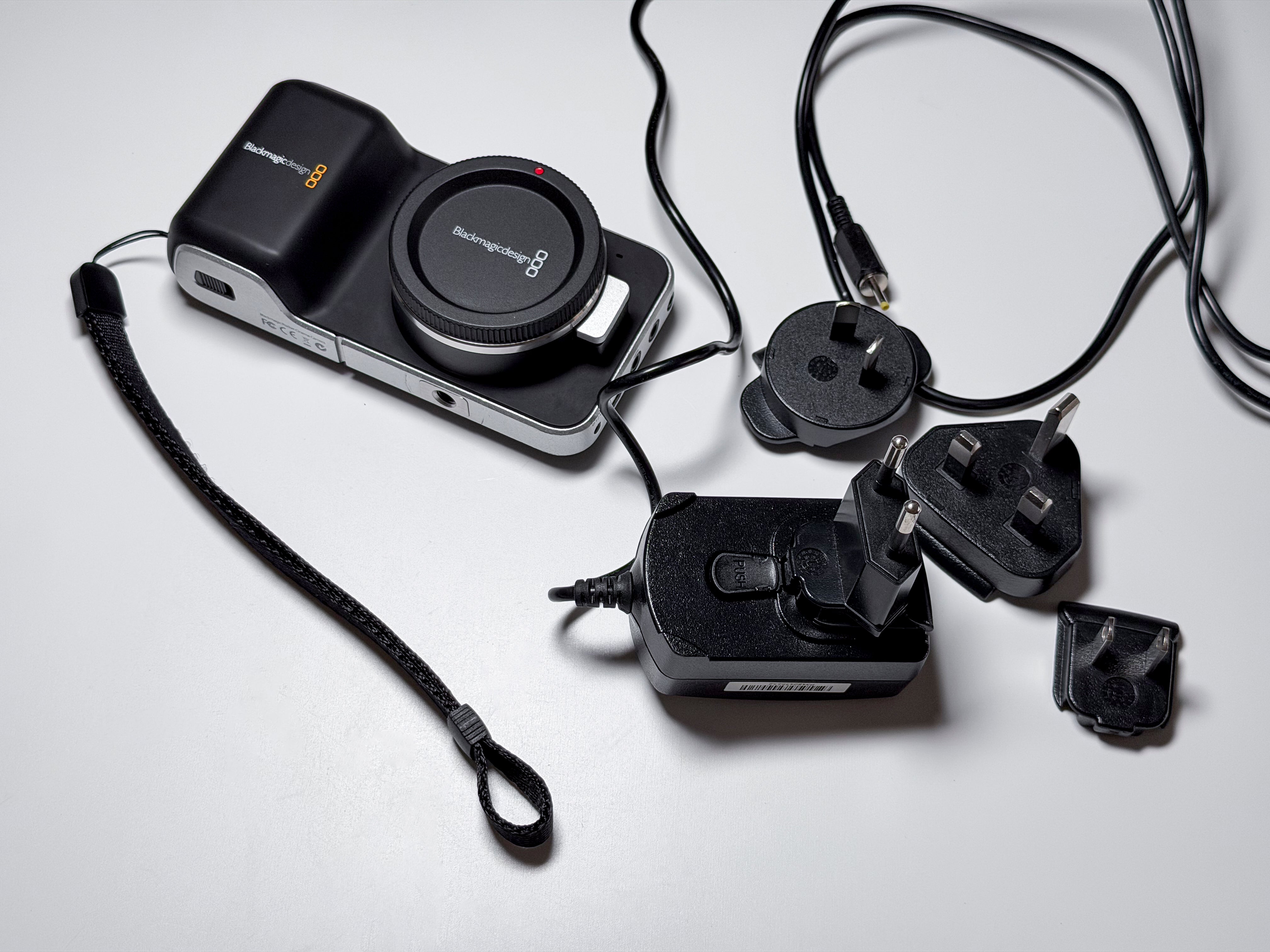 Blackmagic Pocket Cinema Camera OG (super 16) - Excellent, Perfectly Working