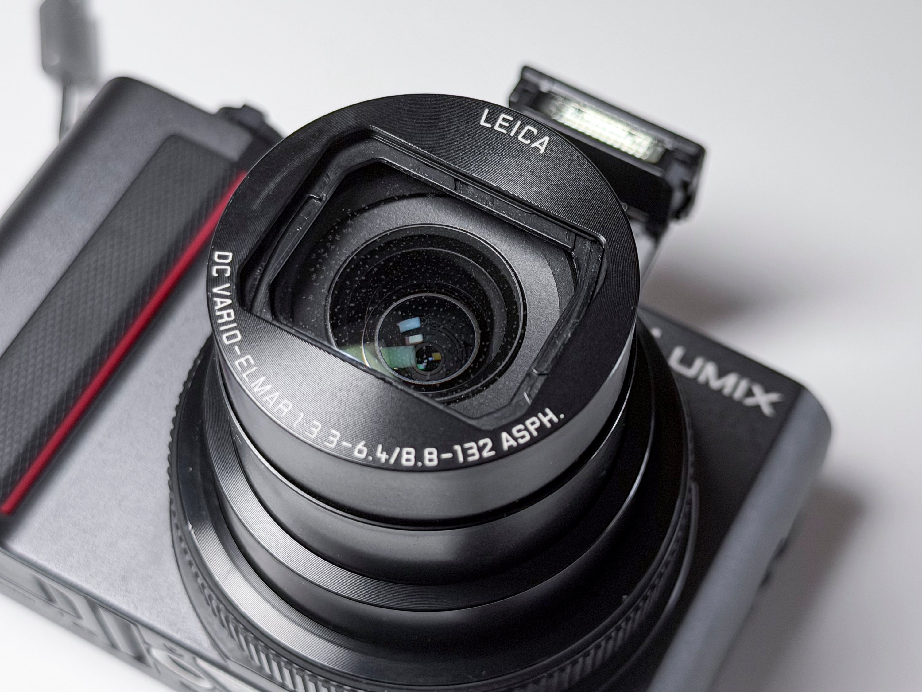 Panasonic Lumix TZ200 15x Leica Lens - 1 Year Warranty ZS200 TZ-200