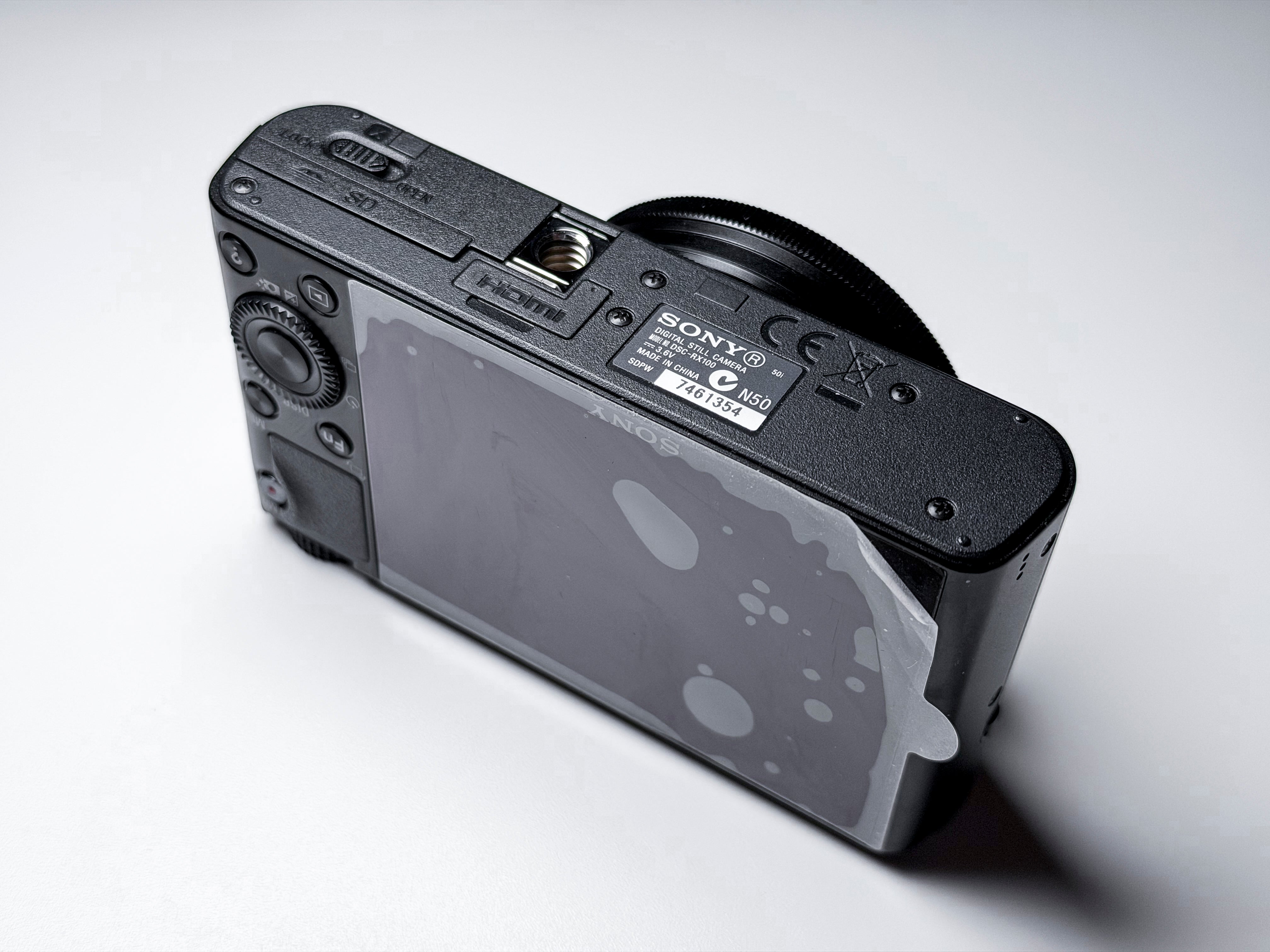 Sony RX100 Cyber-shot Digital Camera 20.2 Mpx - 1 Year Warranty RX 100 RX-100
