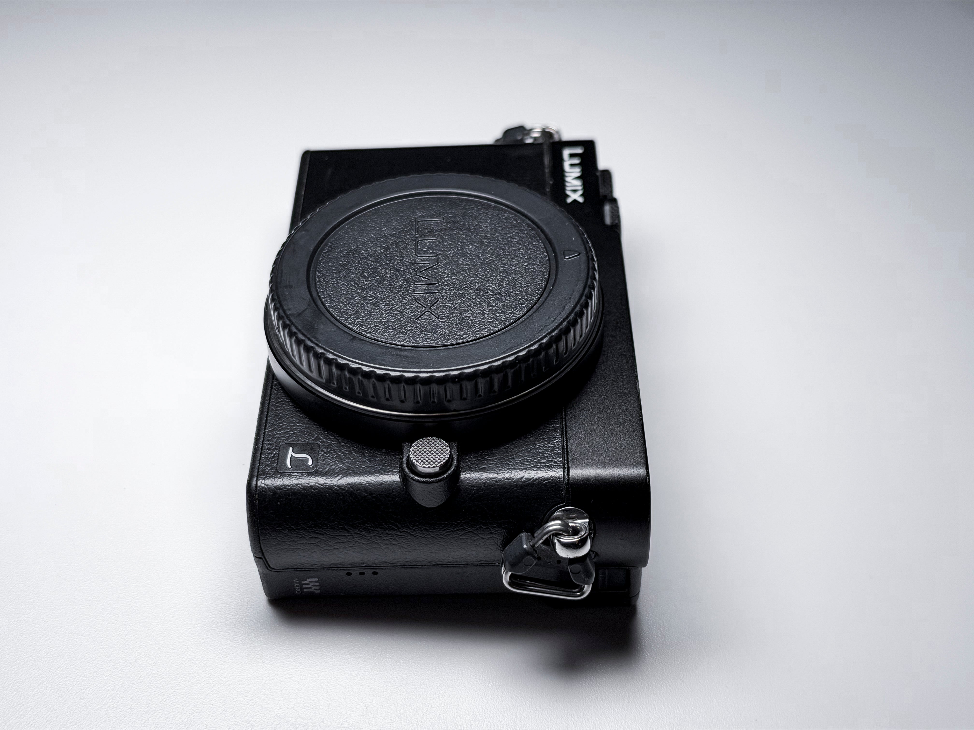 Panasonic Lumix GM5 M43 Sensor - 1 Year Warranty, Mint 1300 Shots GM 5
