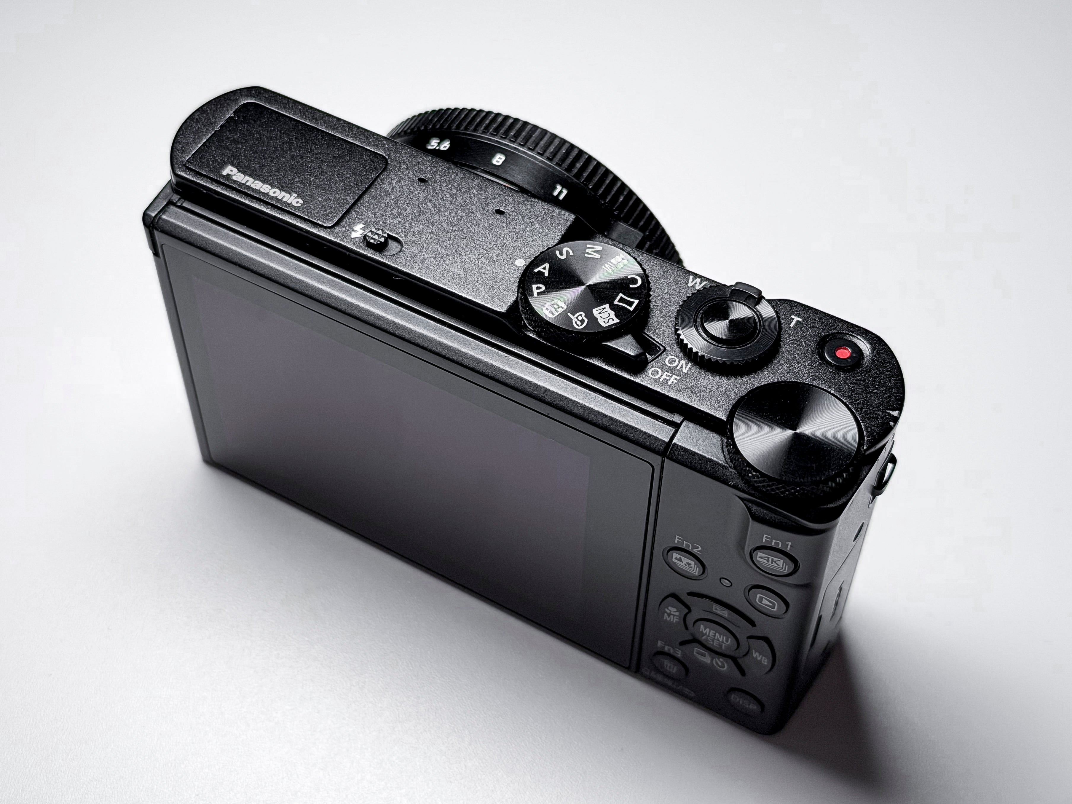 Panasonic Lumix LX15 LX10 with Leica Summilux 4K - Flash not working