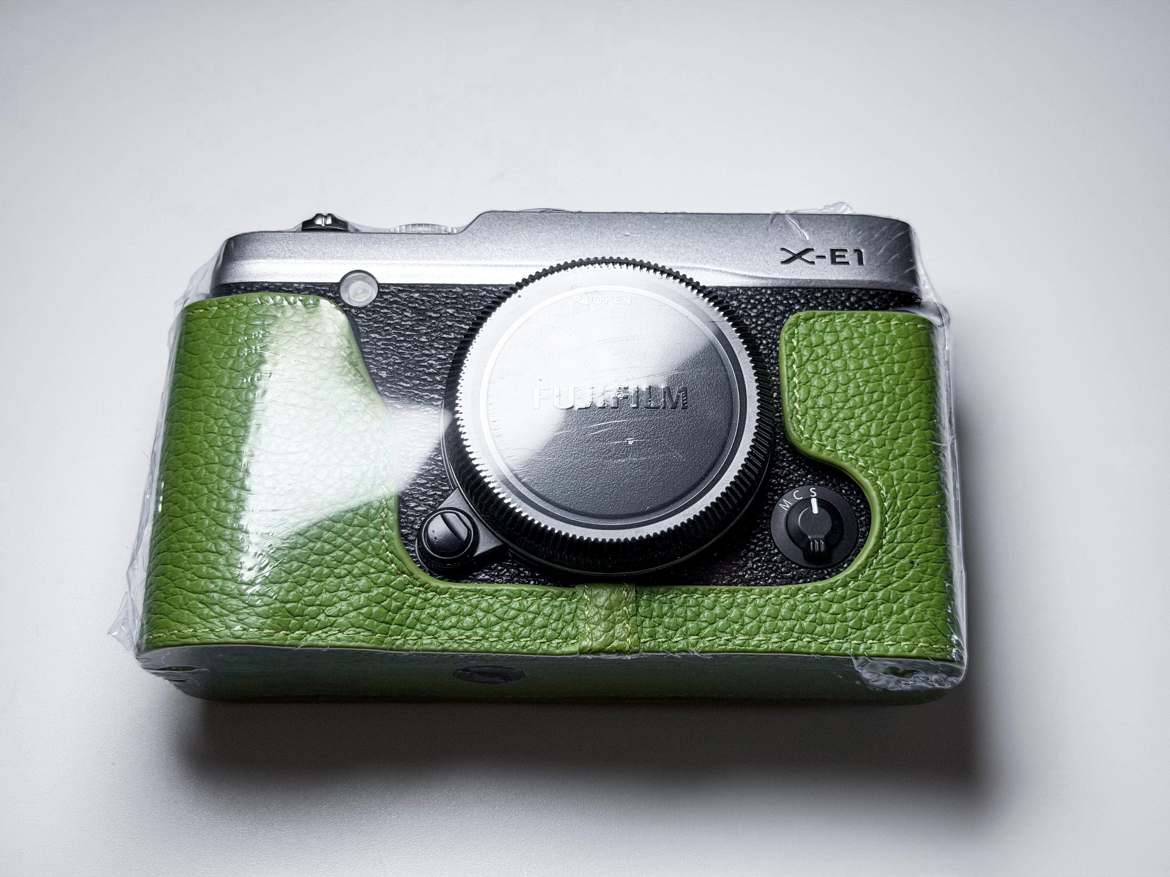 Fujifilm X-E1 Mirrorless Body 16.3 Mpx Fuji XE1 - 1 Year Warranty, Excellent