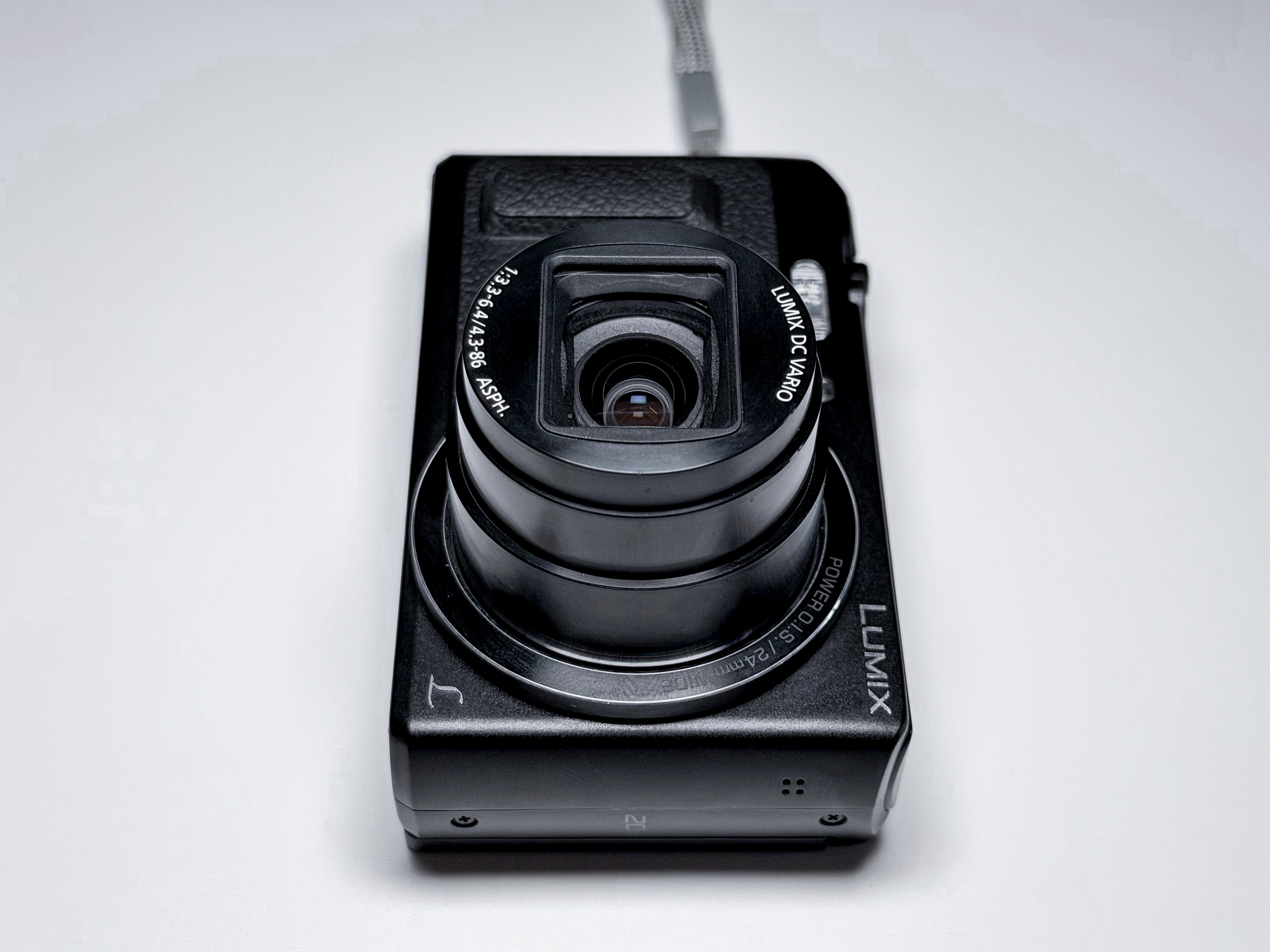 Panasonic Lumix TZ57 20x Zoom - 1 Year Warranty, Excellent TZ58 TZ-57