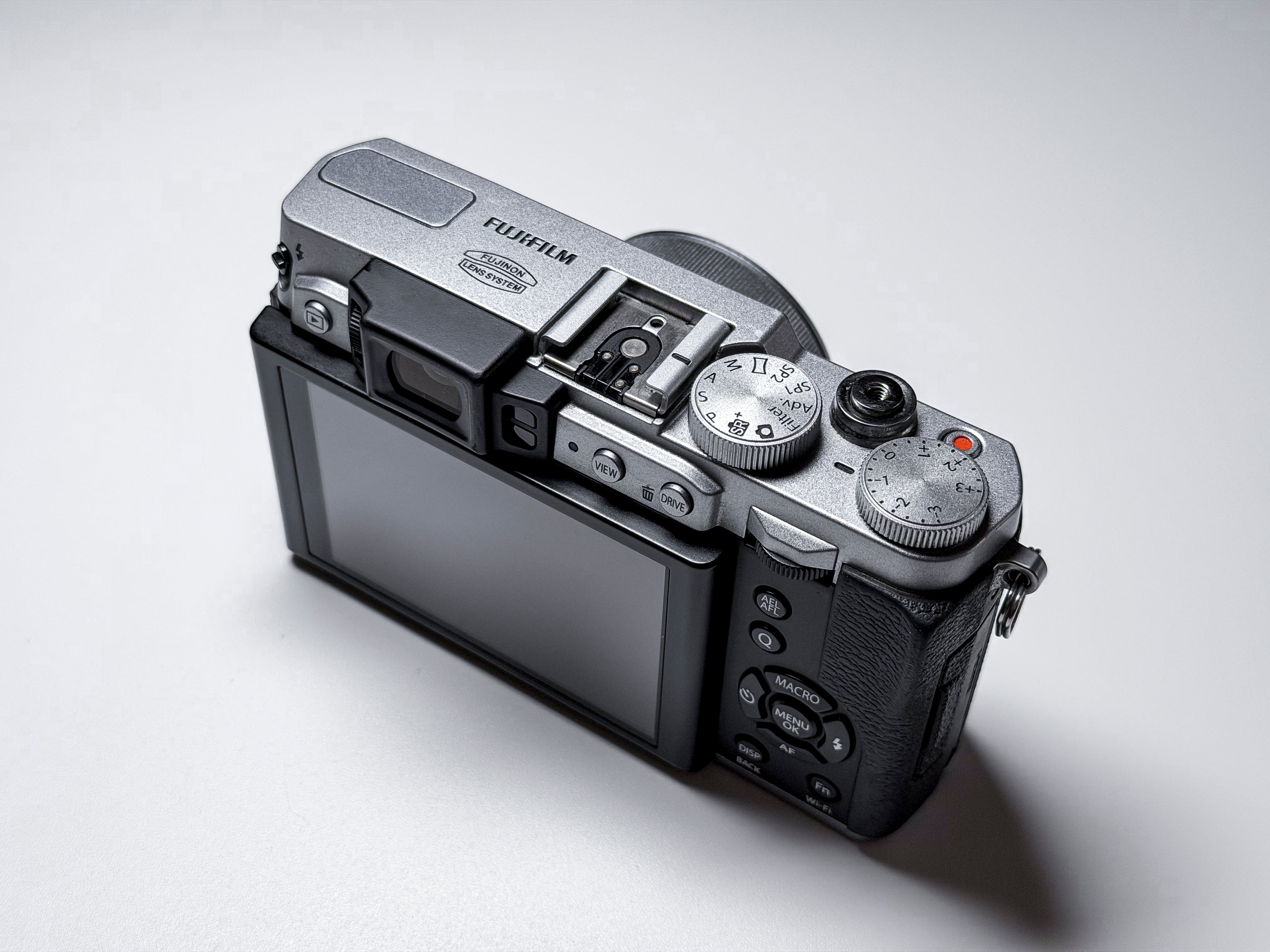Fujifilm X30 Compact Camera Fuji 4X Zoom - 1 Year Warranty, Excellent