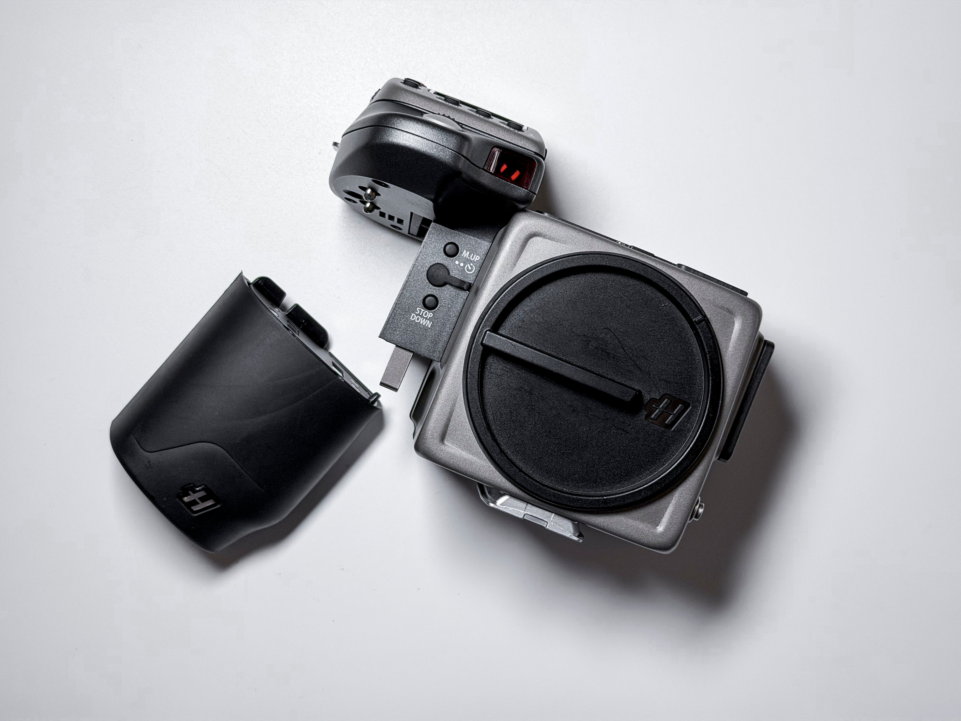 Hasselblad H1 H1D Meidum Format Body with Grip, H90X Viewfinder - Excellent