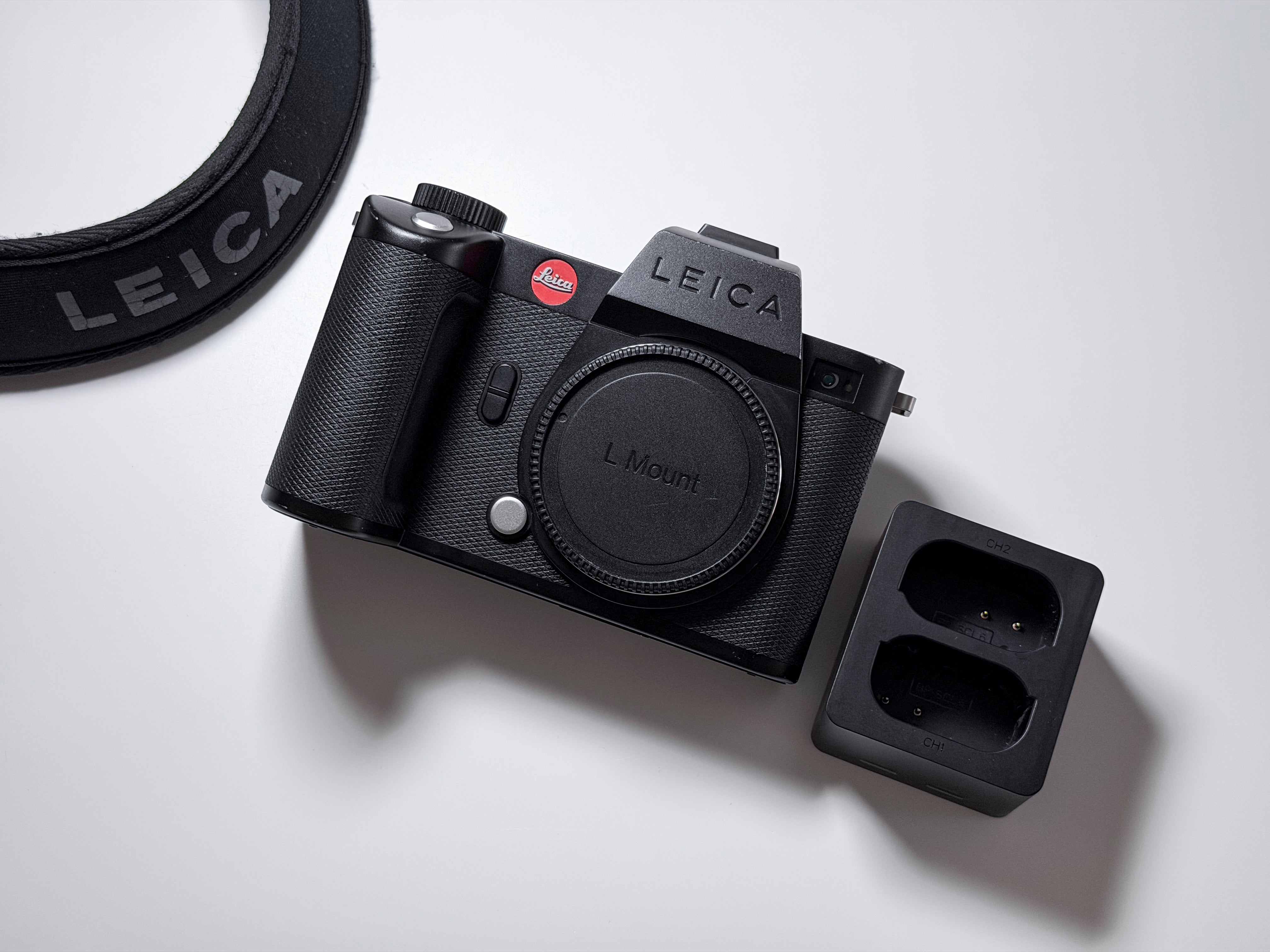 Leica SL2-S Mirrorless Body L Mount SL2S Typ 9584 - 1 Year Warranty