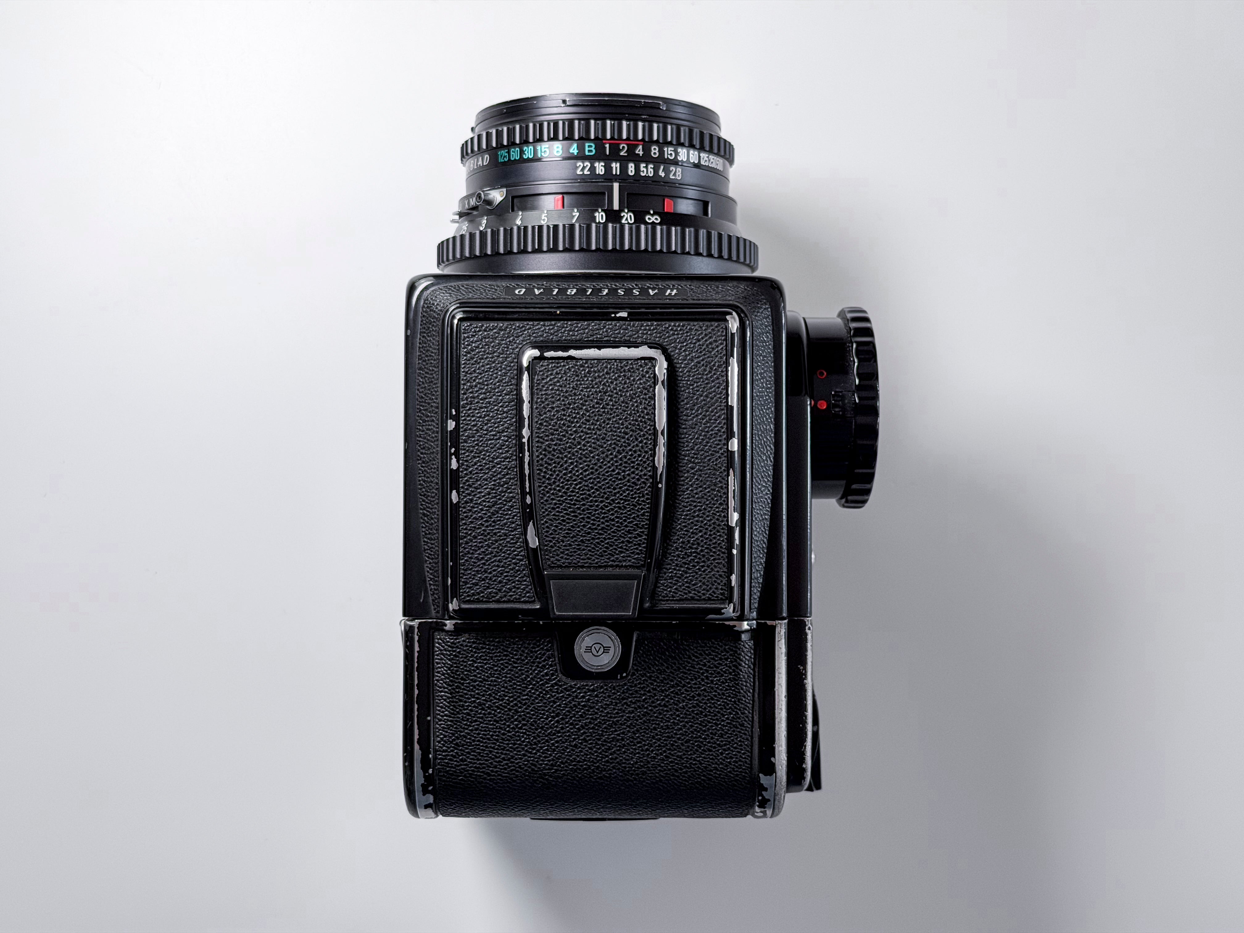 Hasselblad 500 CM c/m + 80mm Zeiss T* + Prism - Medium Format Excellent