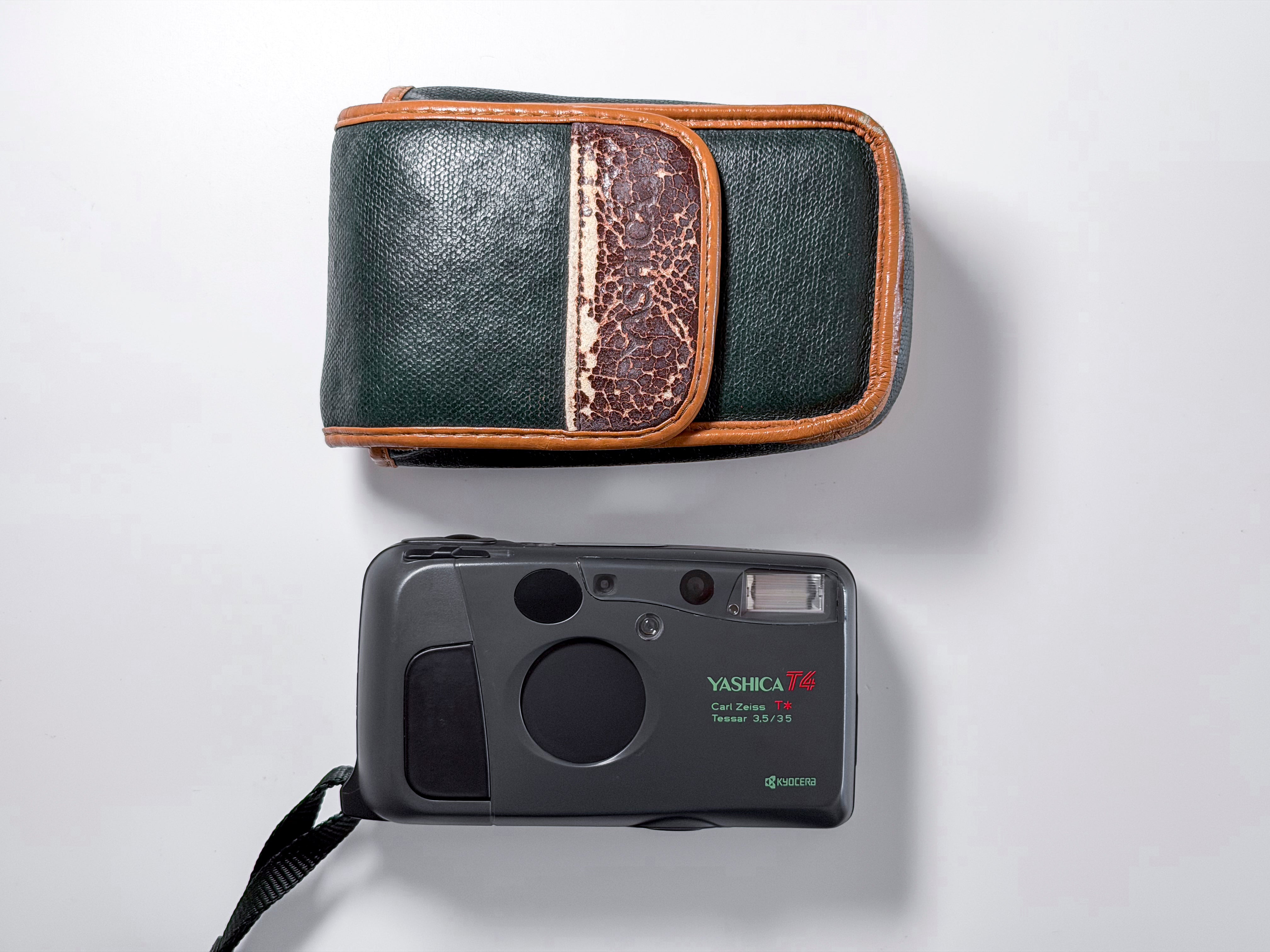 Yashica T4 Safari Zeiss Lens 35mm Film Camera - Film Tested, Excellent
