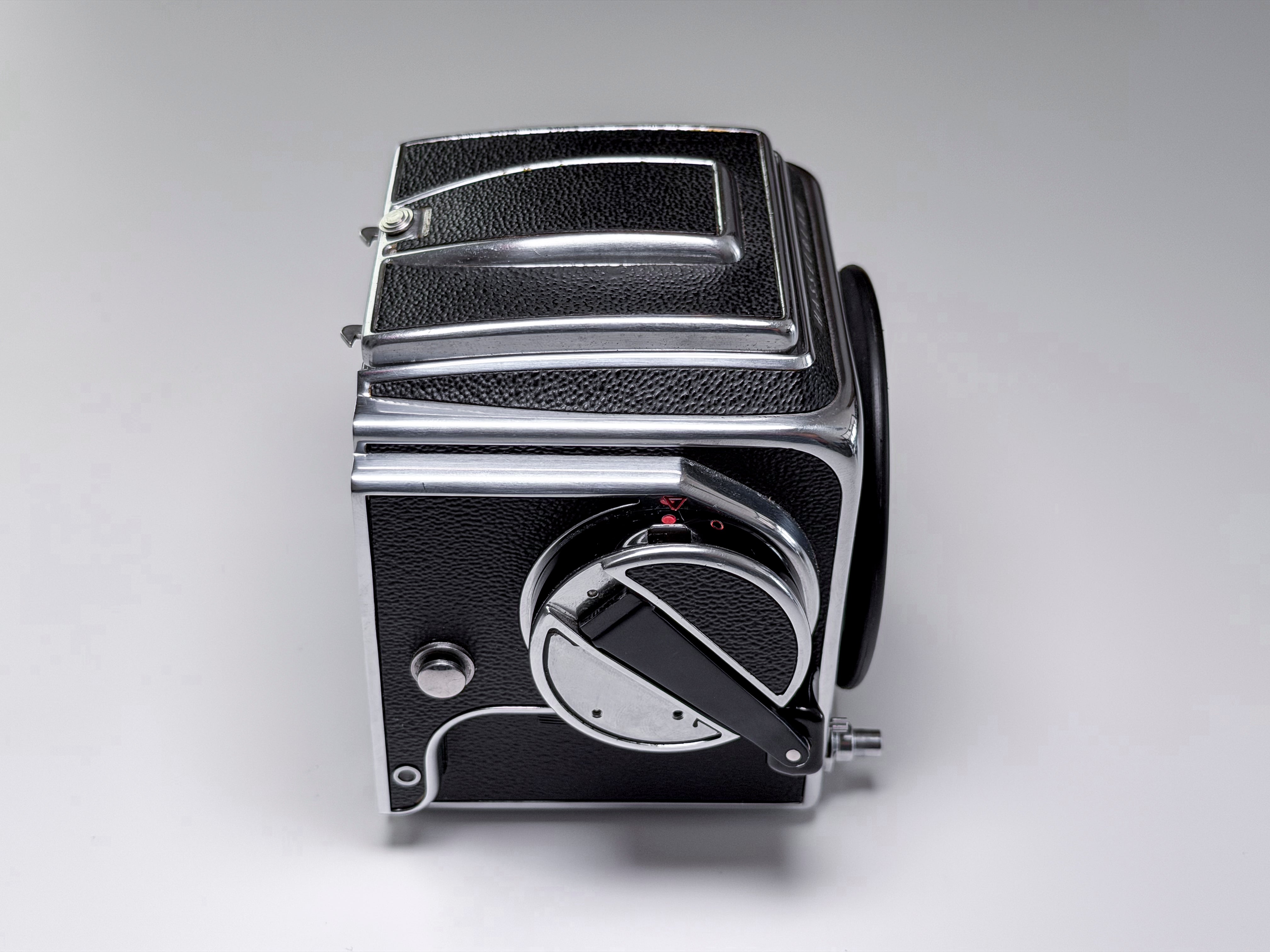 Hasselblad 500 CM C/M Body - Needs adjustment, Read Description
