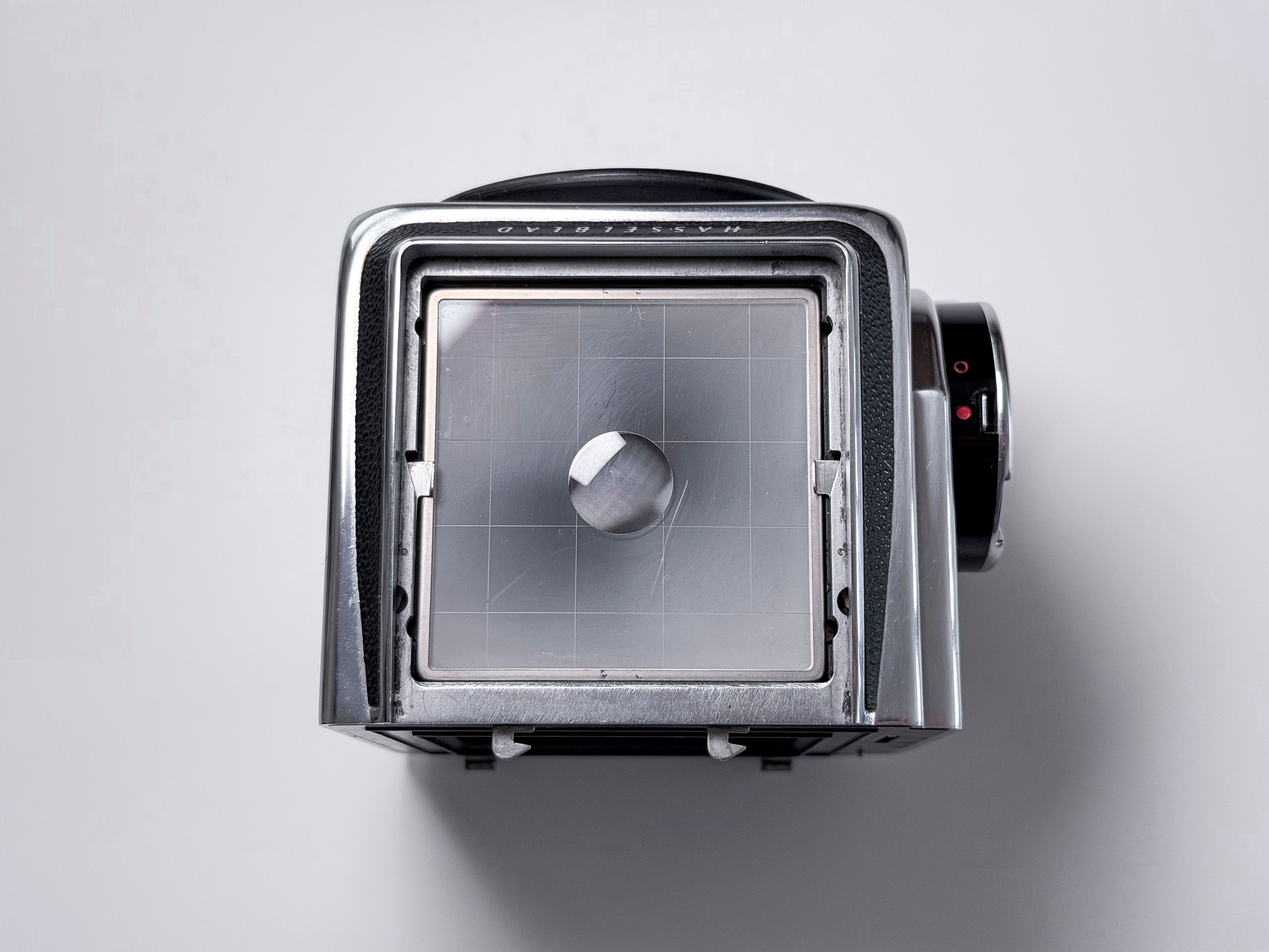 Hasselblad 500 CM C/M Body - Needs adjustment, Read Description