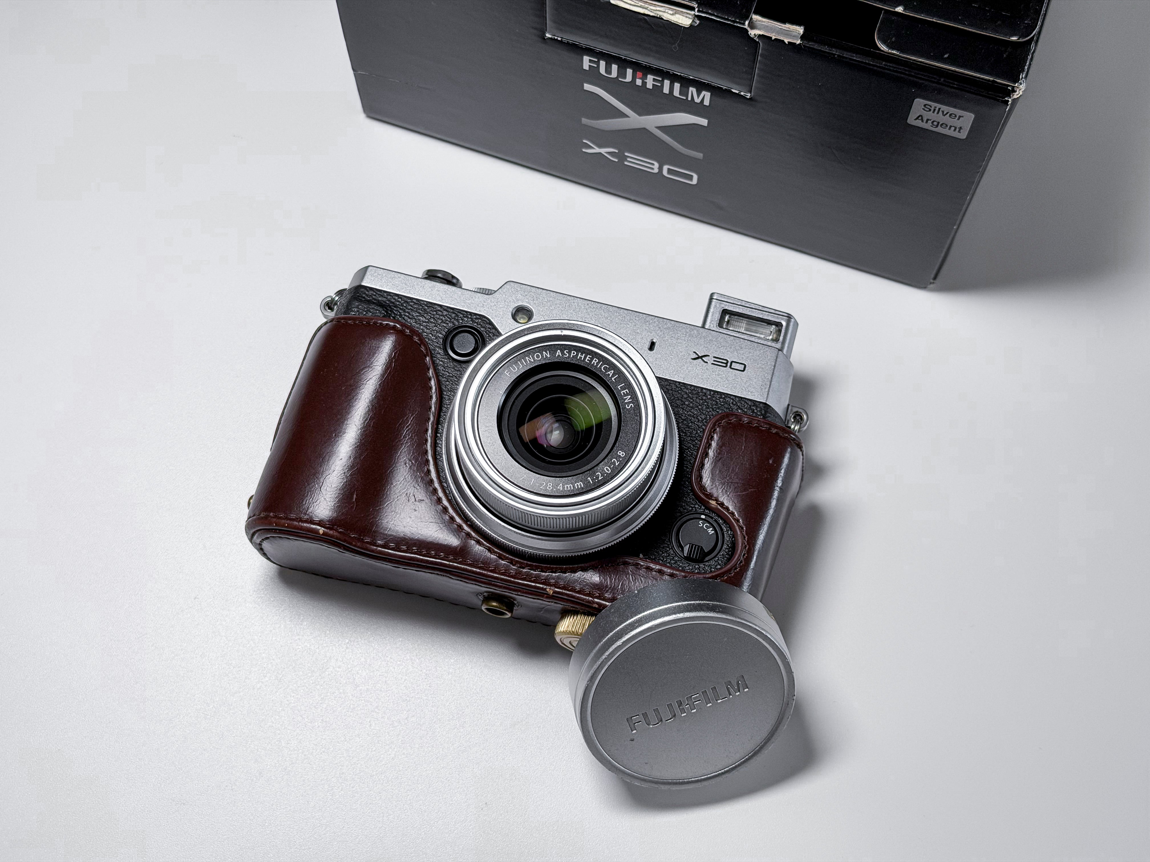Fujifilm X30 Compact Camera Fuji 4X Zoom - 1 Year Warranty