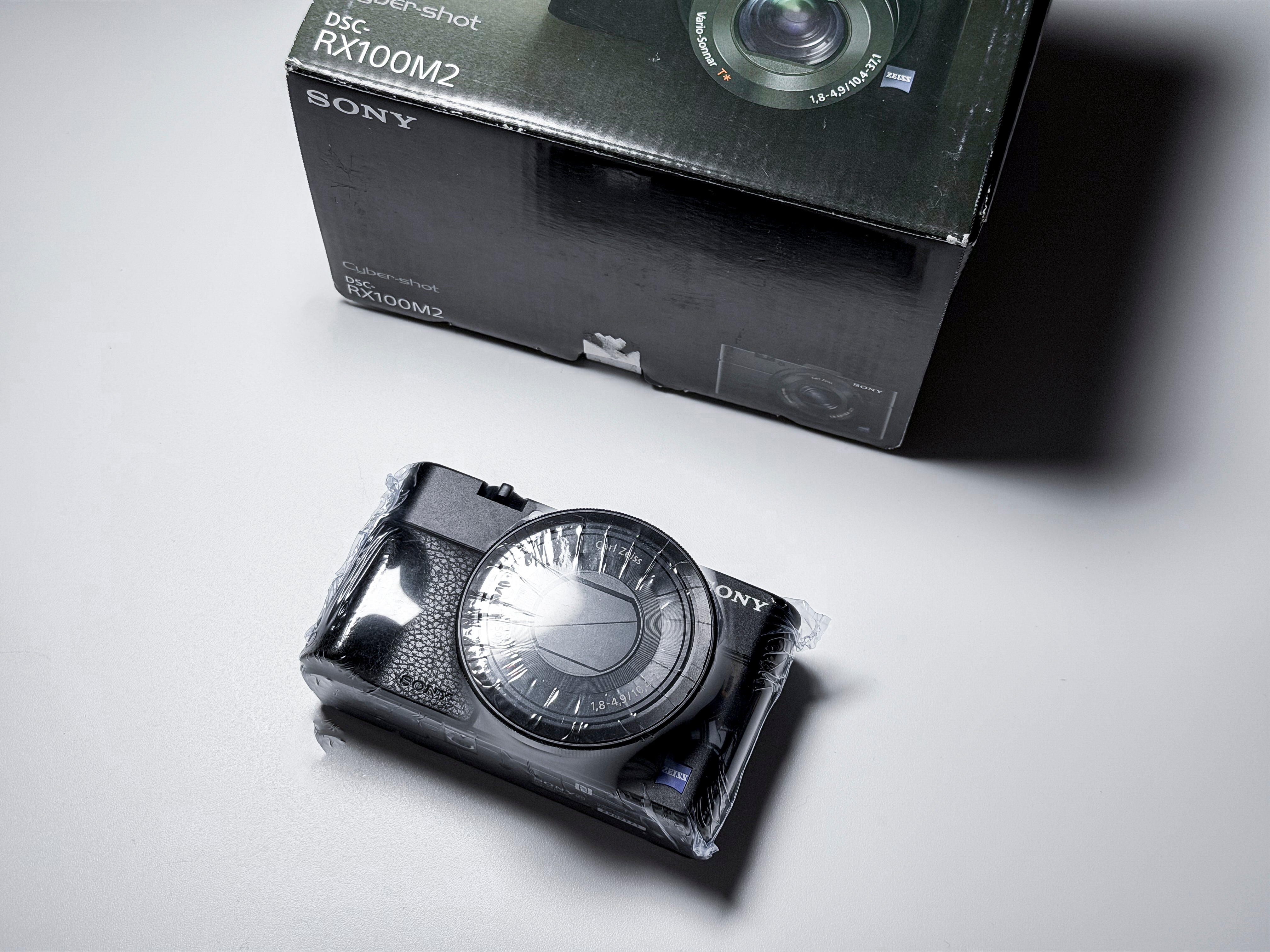 Sony RX100 II Cyber-shot 20,2 Mpx - 1 Year Warranty, Mint RX 100 M2