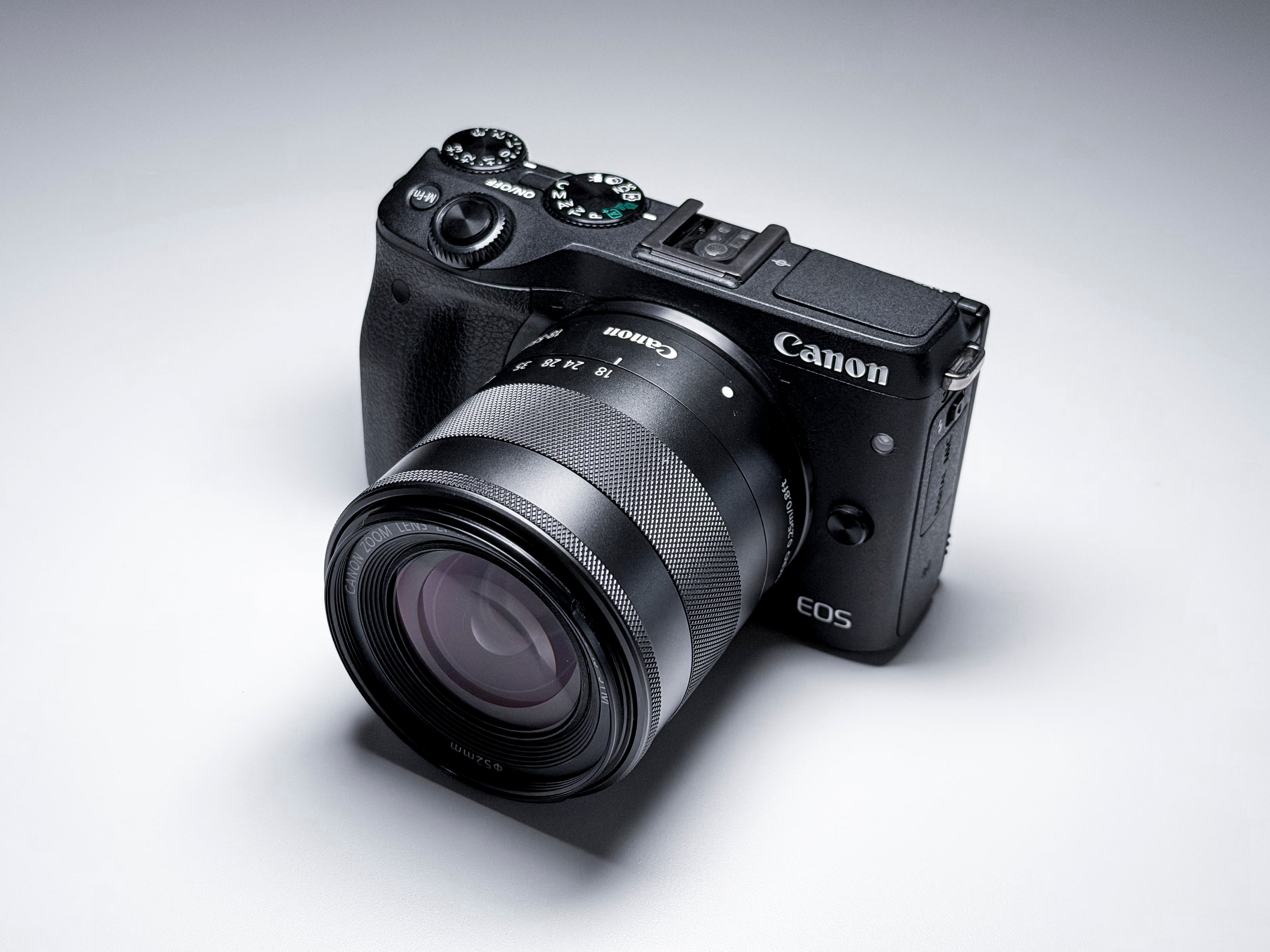 Canon EOS M3 + 18-55mm Mirrorless APS-C 24.2 Mpx - 1 Year Warranty, Excellent