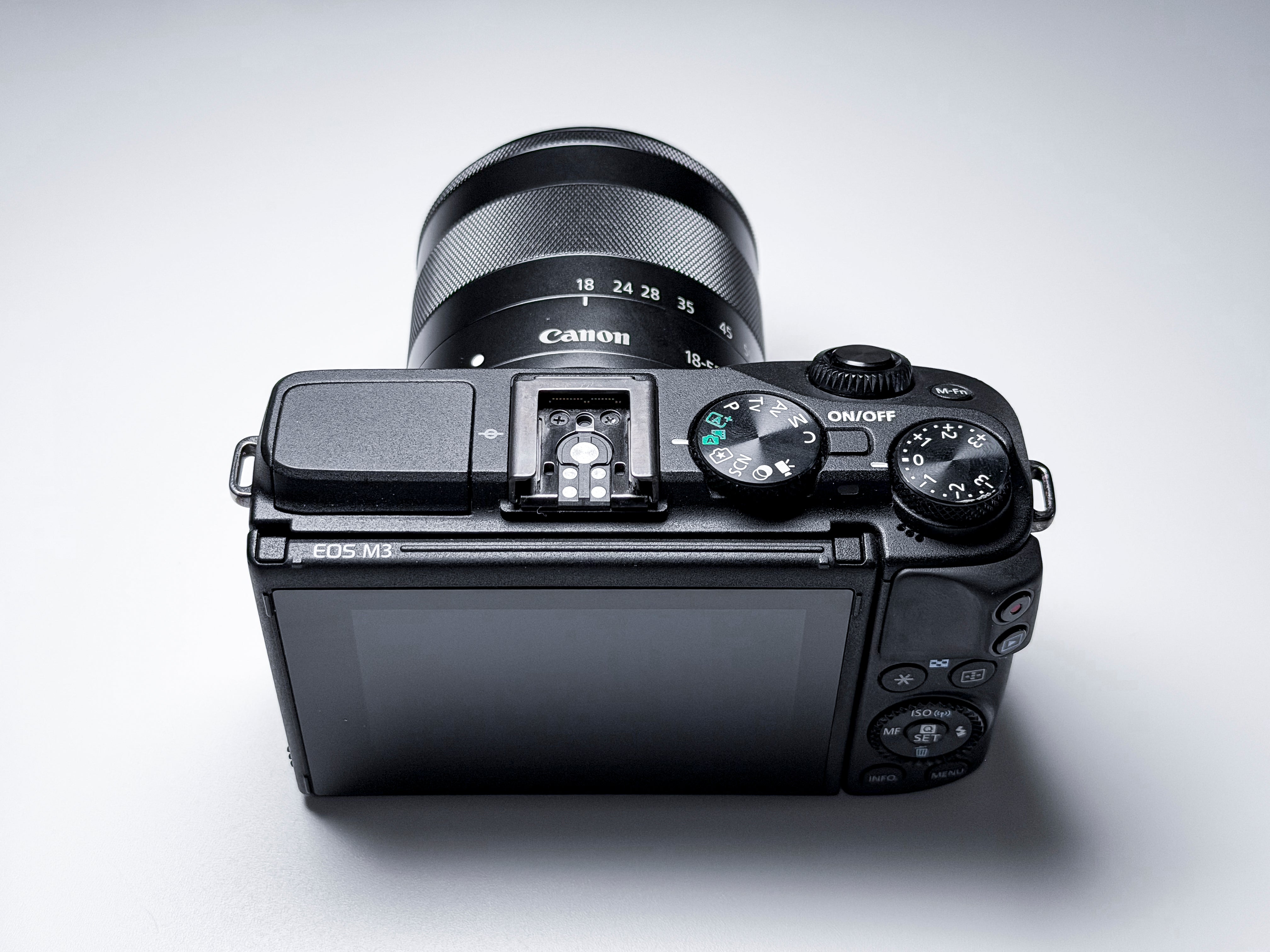 Canon EOS M3 + 18-55mm Mirrorless APS-C 24.2 Mpx - 1 Year Warranty, Excellent