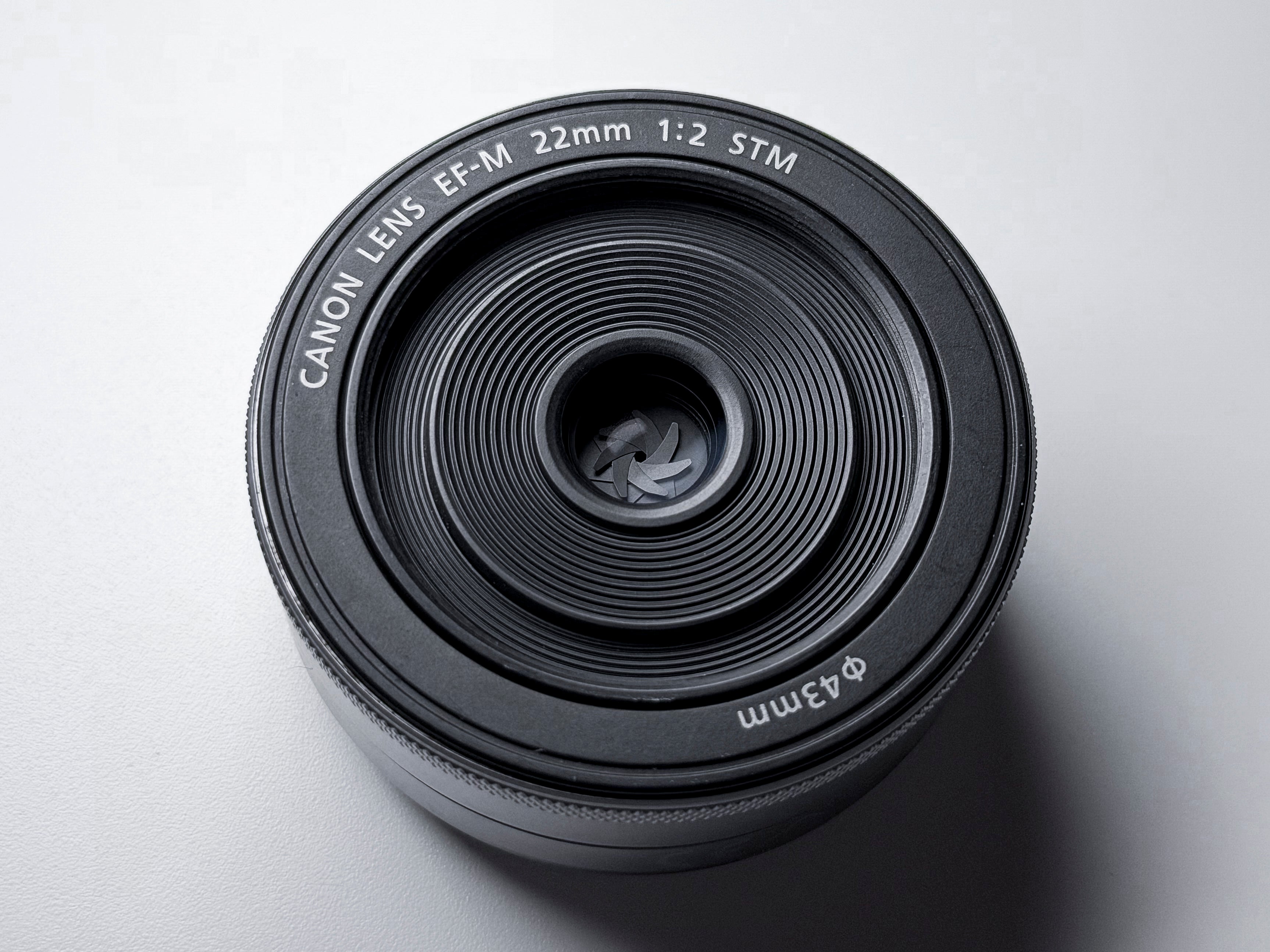 Canon EOS M3 + 22mm f/2.0 + EF Adapter Mirrorless - 1 Year Warranty, Excellent