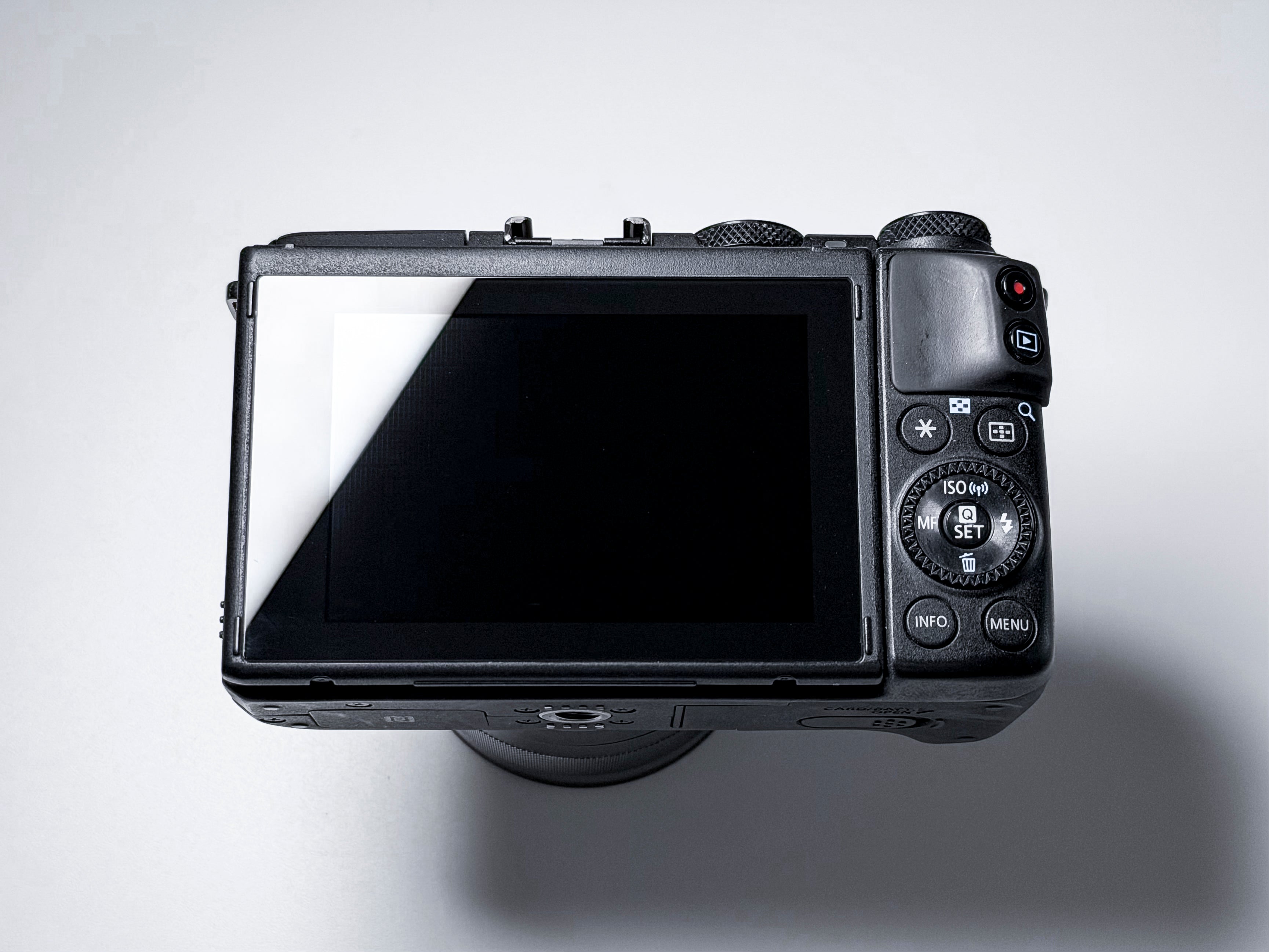 Canon EOS M3 + 18-55mm Mirrorless APS-C 24.2 Mpx - 1 Year Warranty, Excellent