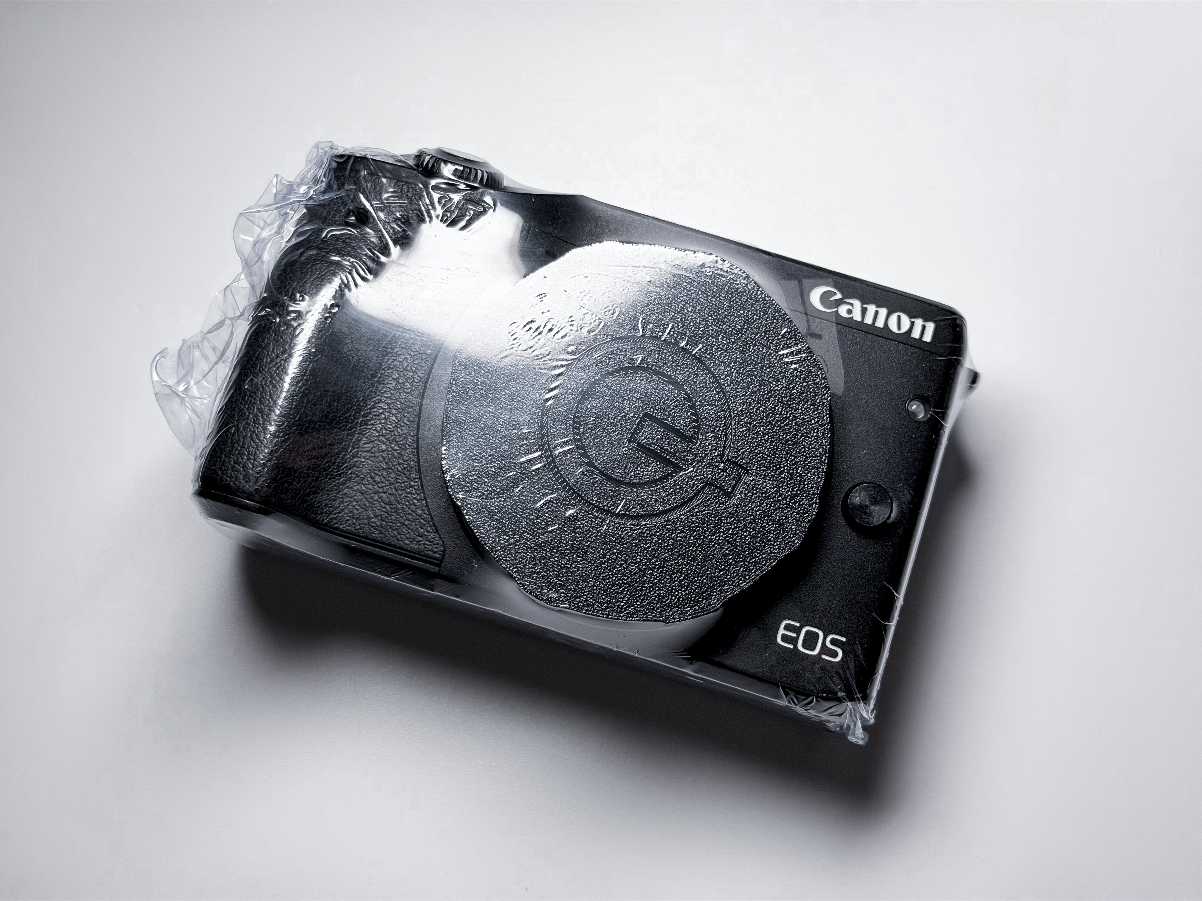 Canon EOS M3 + EF Adapter Mirrorless APS-C 24.2 Mpx - 1 Year Warranty, Excellent