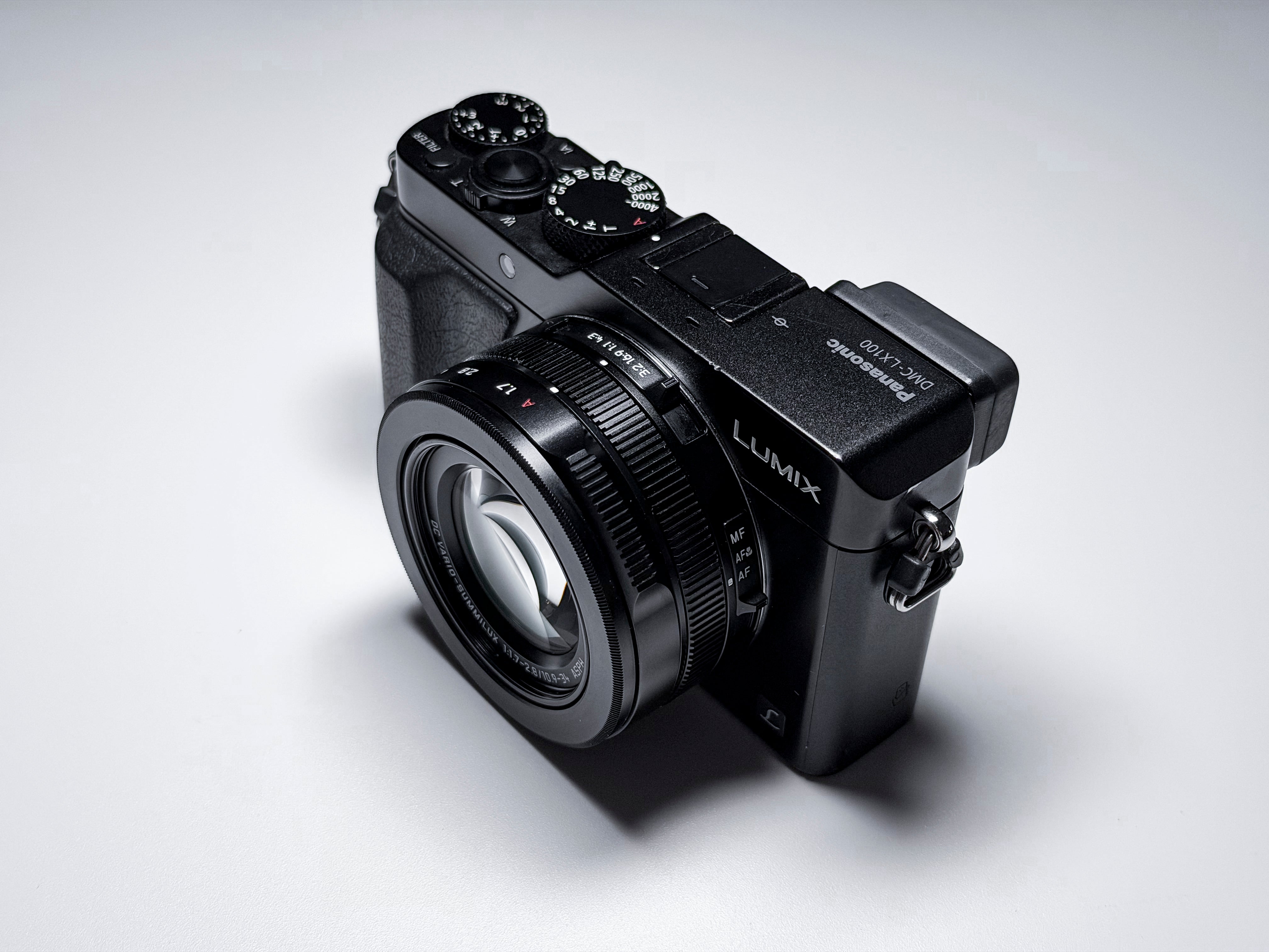Panasonic Lumix LX100 Leica Lens - 1 Year Warranty, Excellent