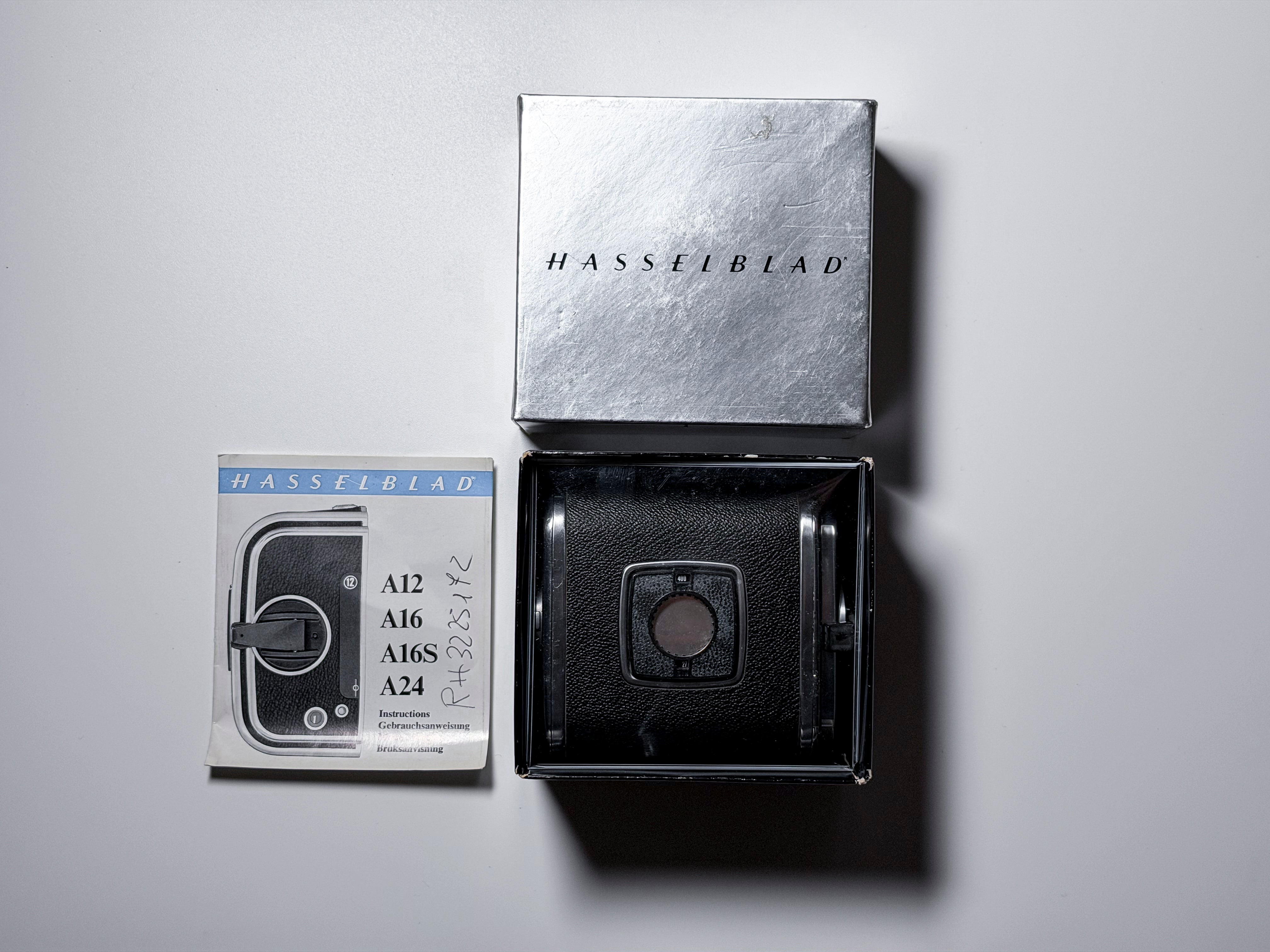 NEAR MINT Hasselblad 500 C/M CM Medium Format Film Camera + A12, With Box, CLAd