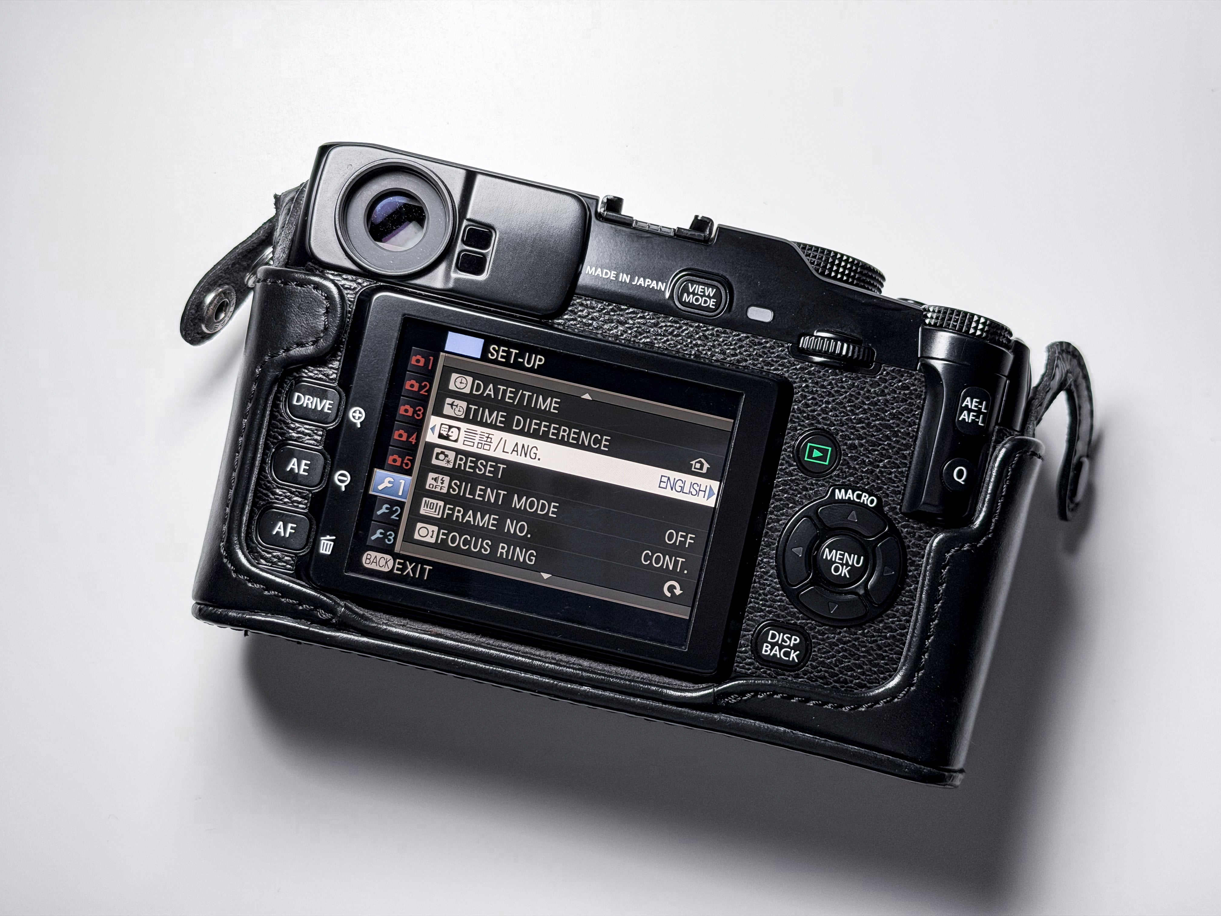 Fujifilm X-Pro1 NEAR MINT Mirrorless APS-C Fuji X-Pro 1 - One Year Warranty