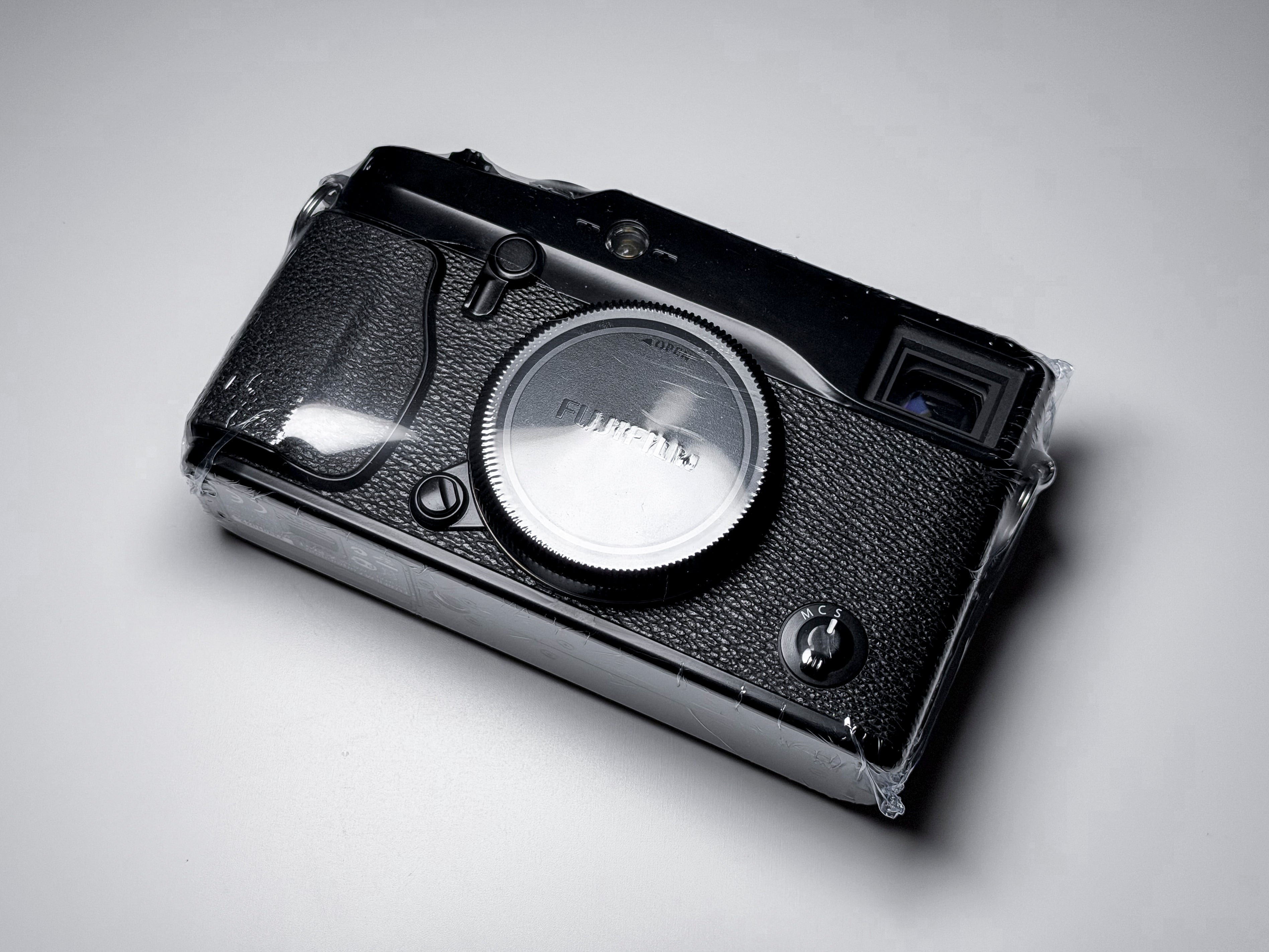 Fujifilm X-Pro1 NEAR MINT Mirrorless APS-C Fuji X-Pro 1 - One Year Warranty