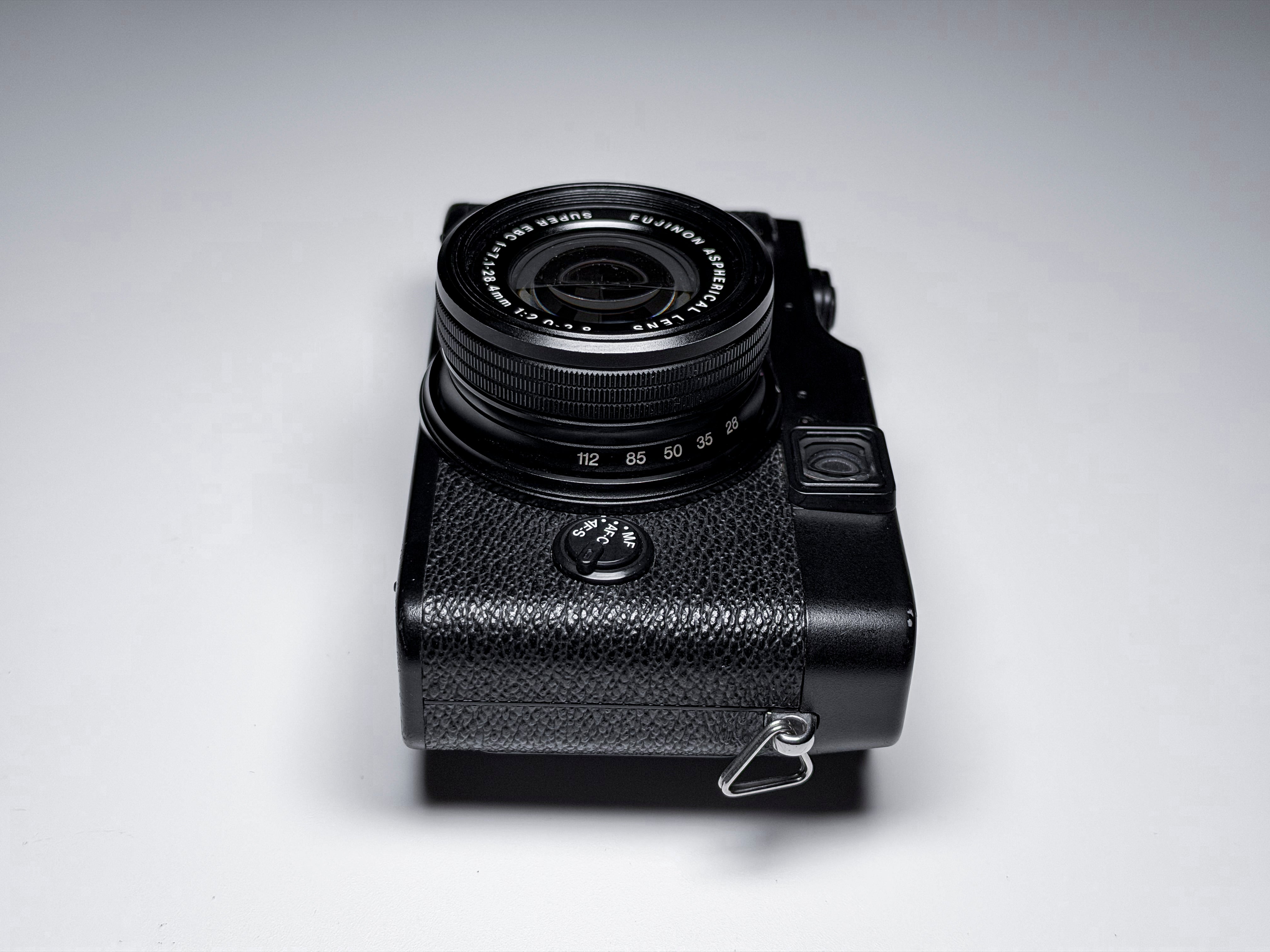 Fujifilm X10 Digital Camera Fuji - 1 Year Warranty, Perfectly Working