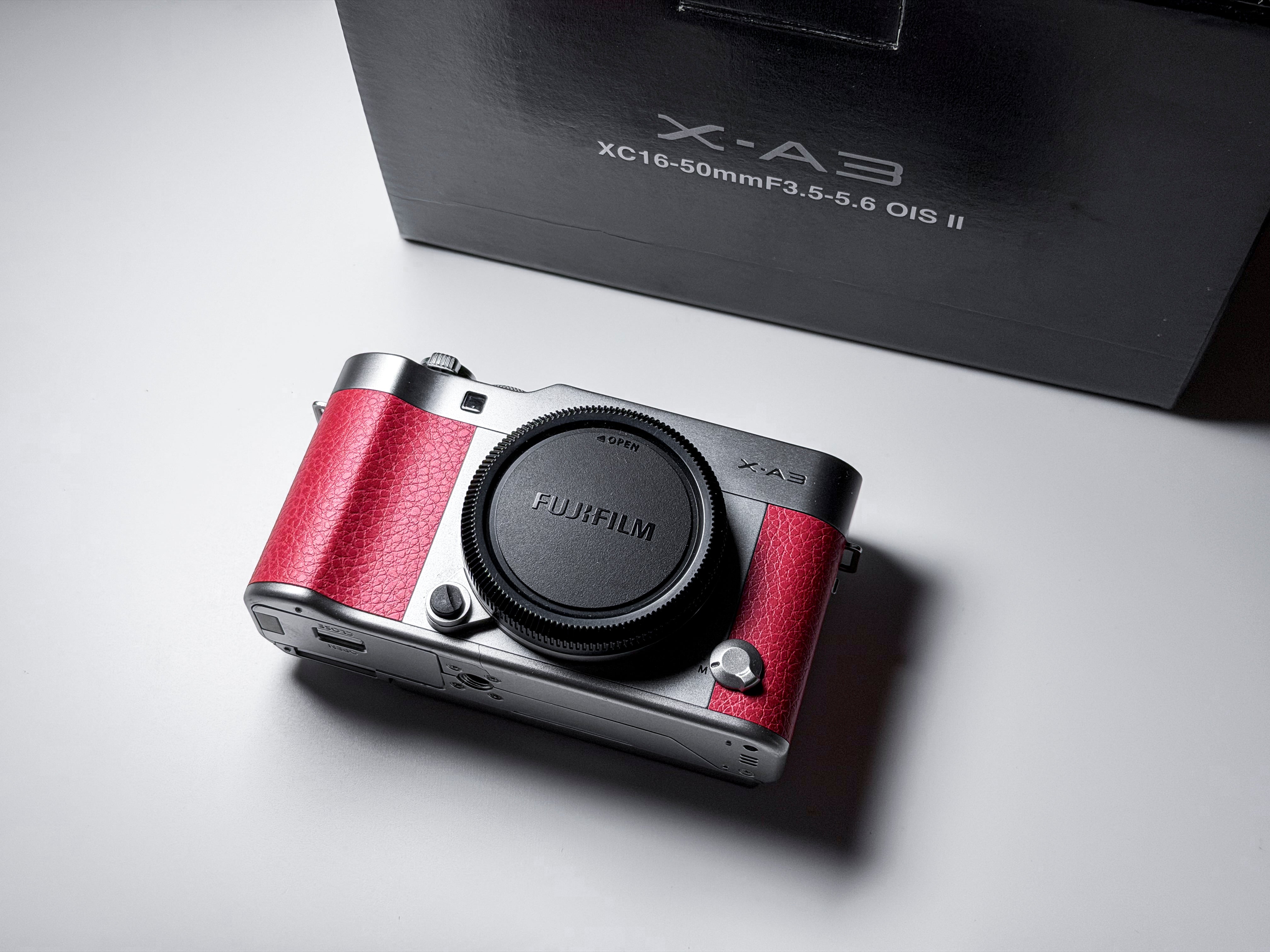 Fujifilm X-A3 Mirrorless APS-C Fuji XA3 - 1 Year Warranty, Excellent