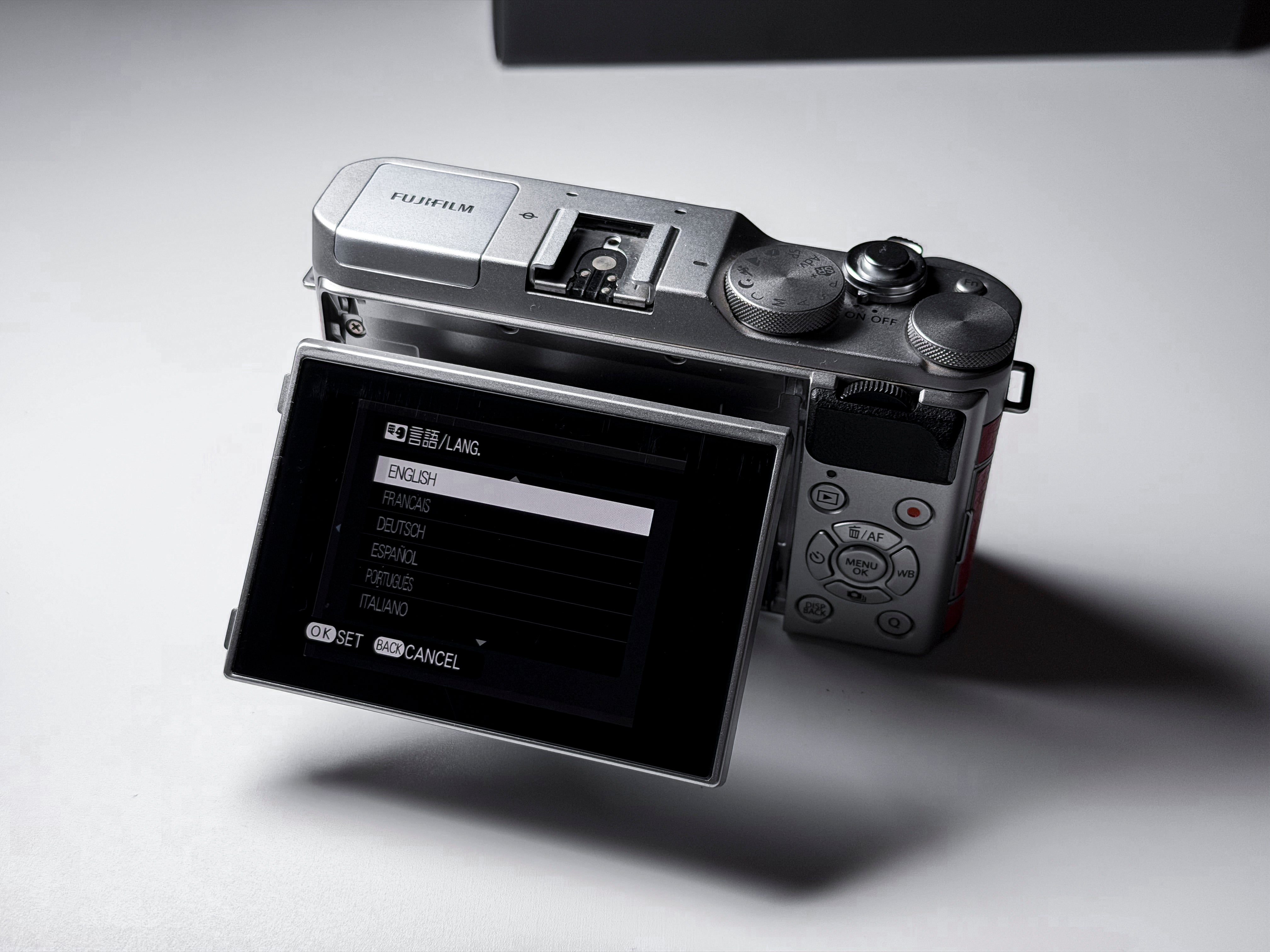 Fujifilm X-A3 Mirrorless APS-C Fuji XA3 - 1 Year Warranty, Excellent