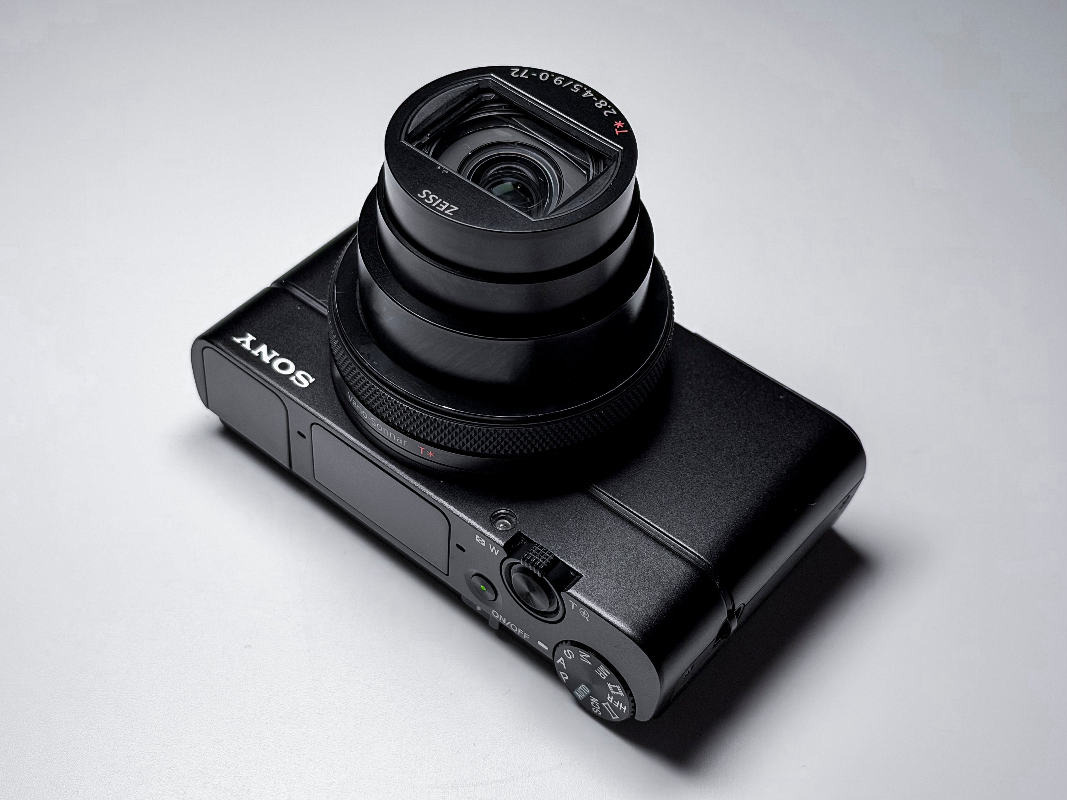 Sony RX100 VI M6 Cyber-shot Digital Camera - 1 Year Warranty, Excellent