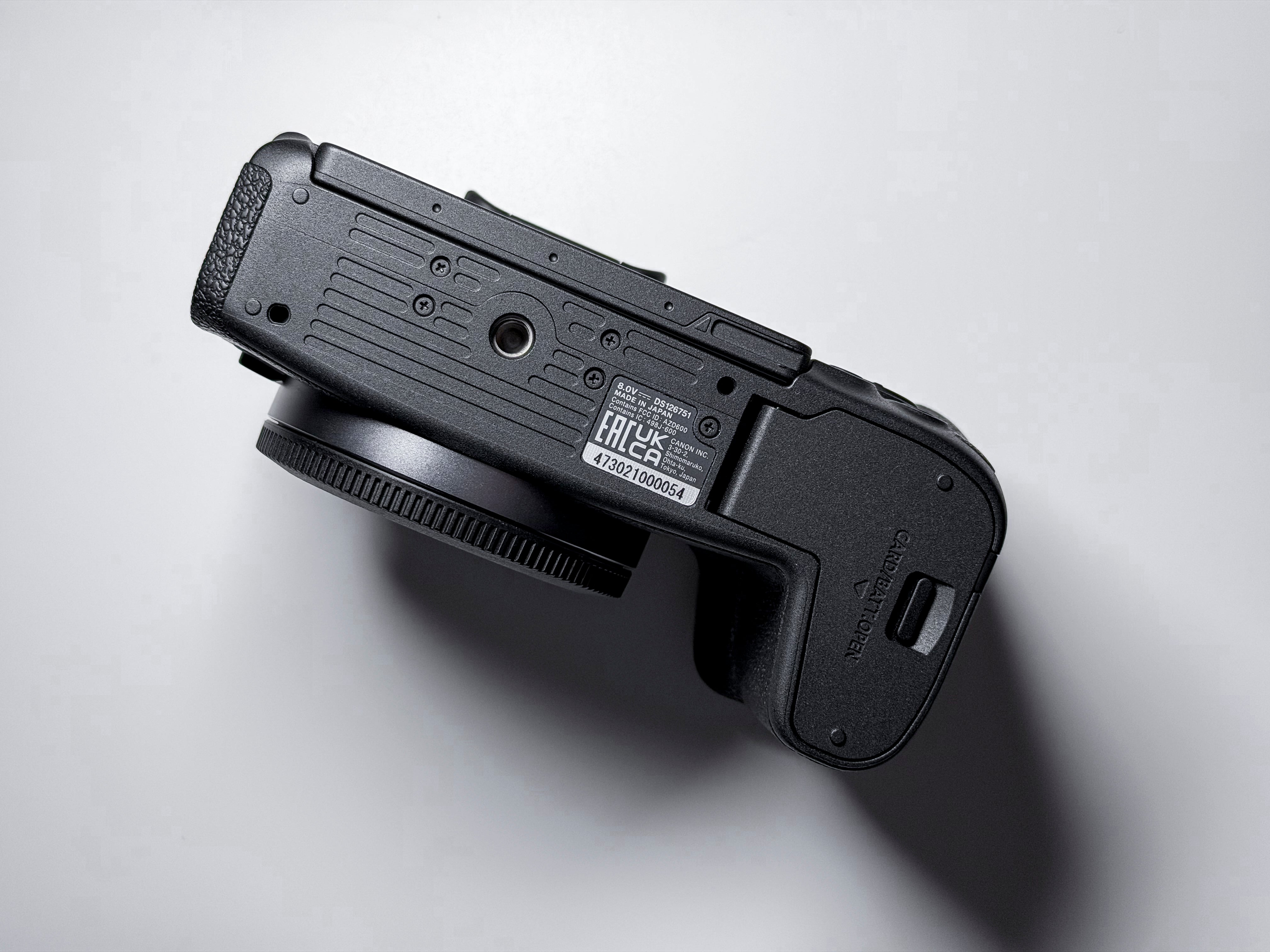 Canon EOS RP + RF 24-105mm STM Full Frame - Mint, never used, 1 Year Warranty