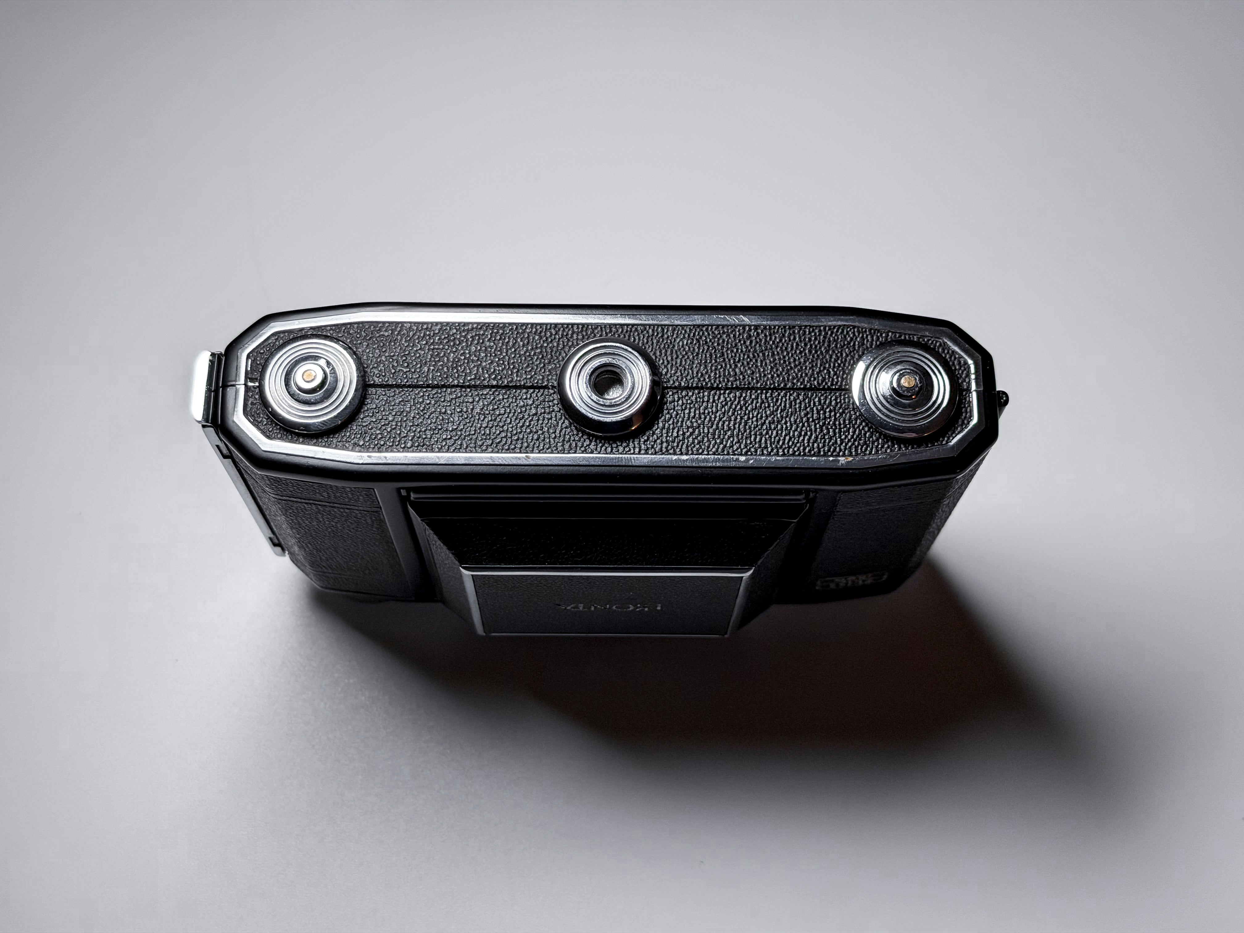 Zeiss Ikonta Rangefinder Medium Format Film Camera 524/16 - Near Mint, Tested