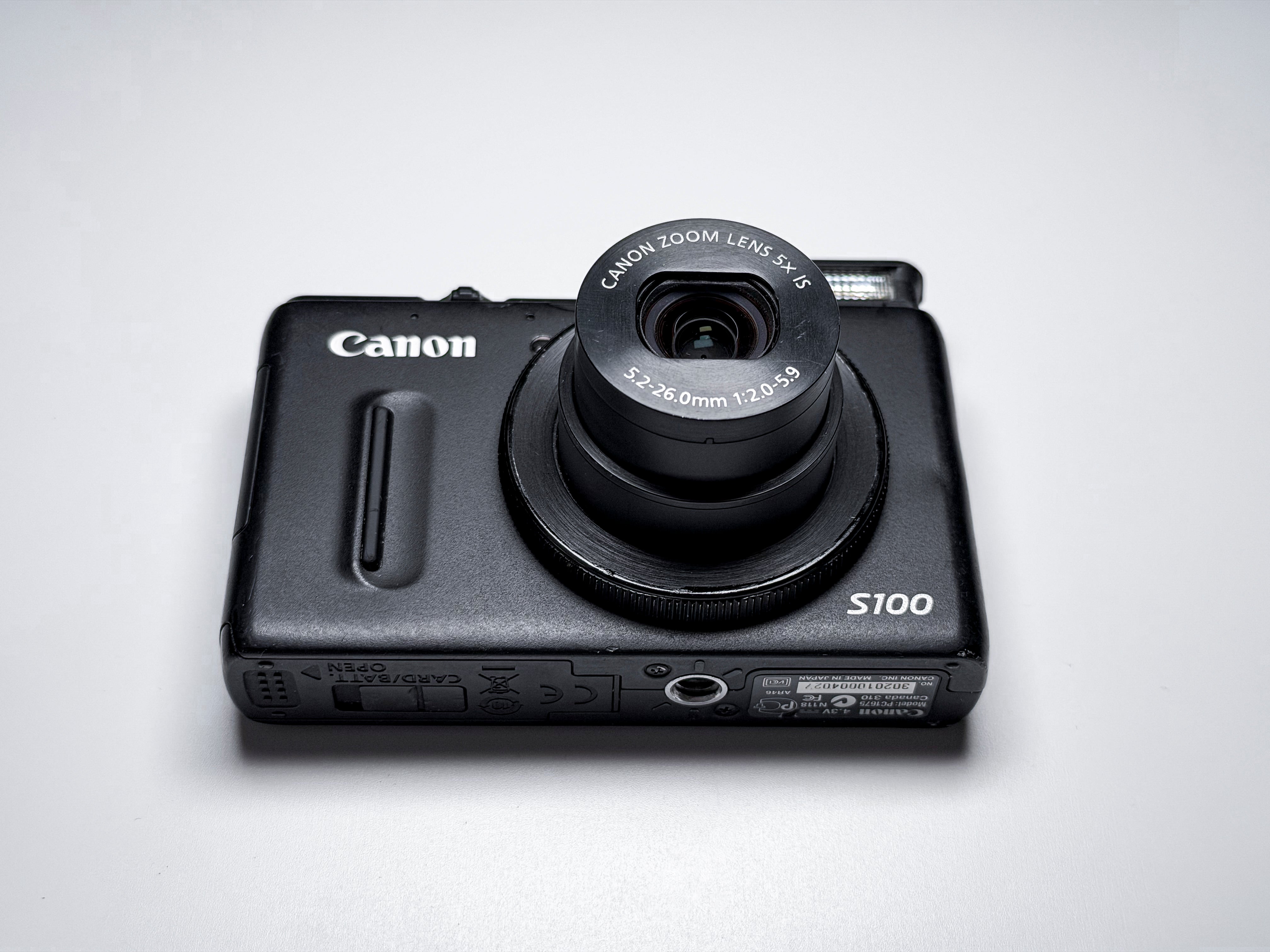 Canon S100 Powershot Digital Camera 5X Zoom IS f/2 - 1 Year Warranty, Excellent