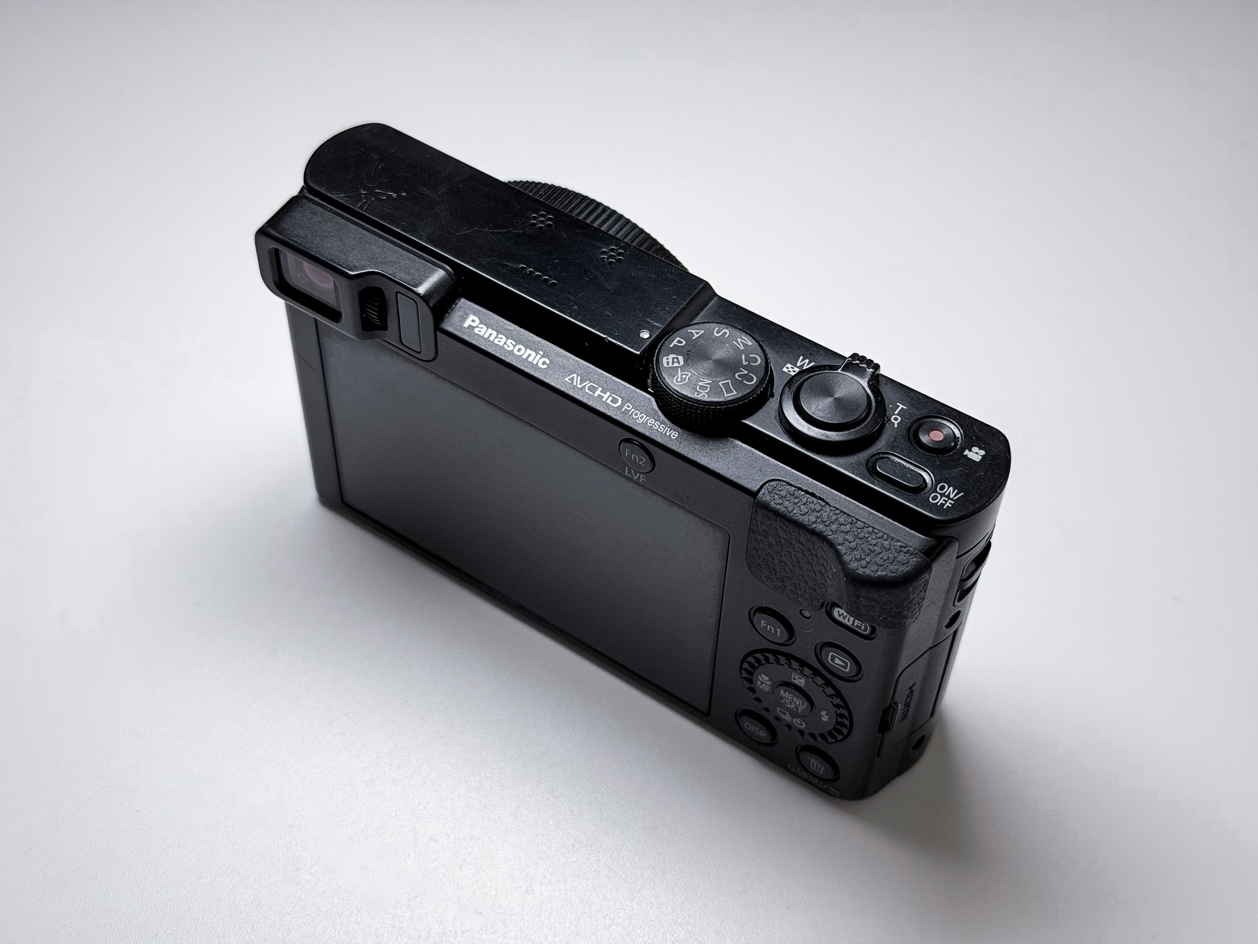 Panasonic Lumix TZ70 TZ-70 Leica 30x Lens - 1 Year Warranty, Excellent