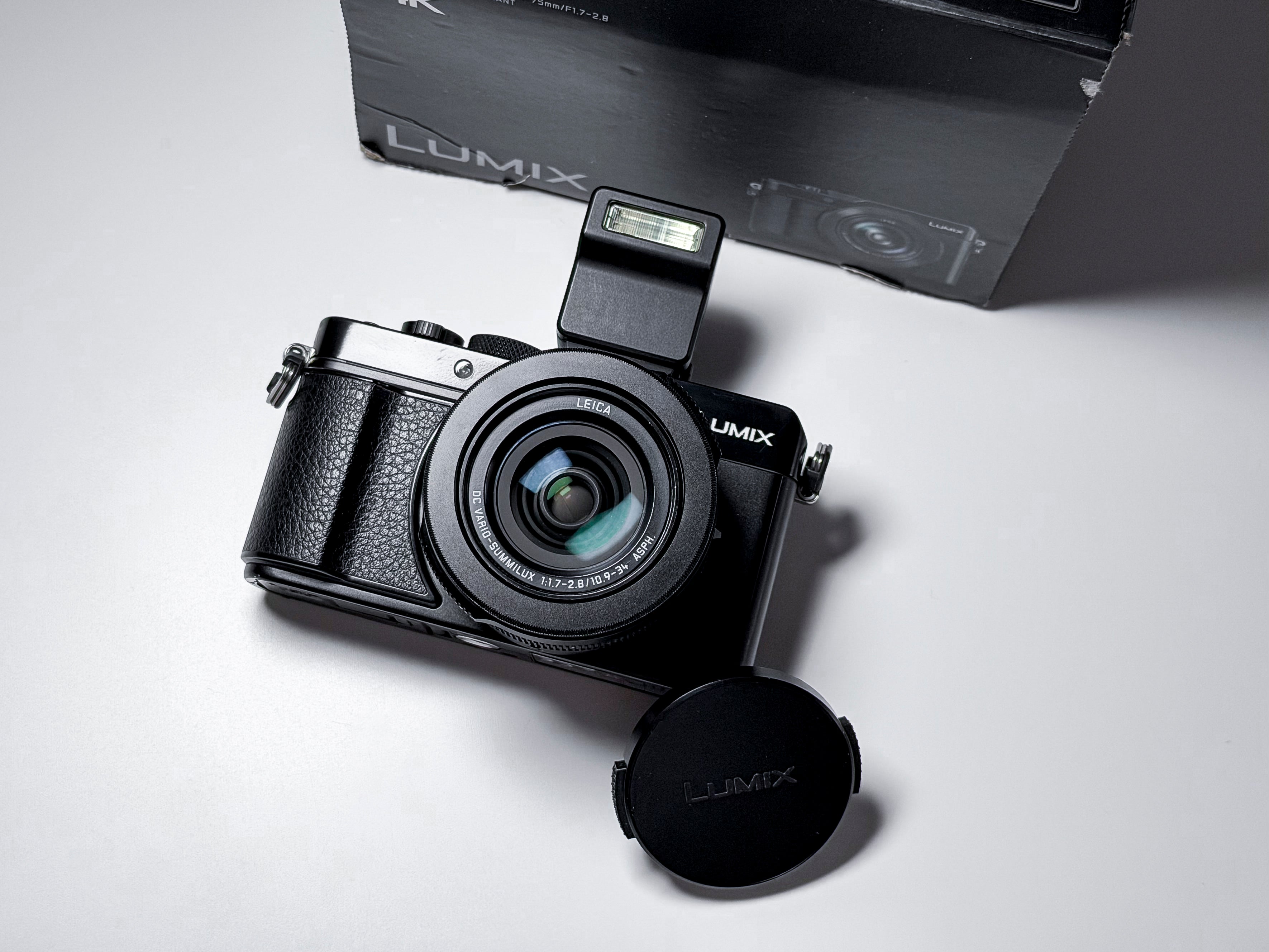 Panasonic Lumix LX100 II Leica Lens MFT Sensor 4K - 1 Year Warranty