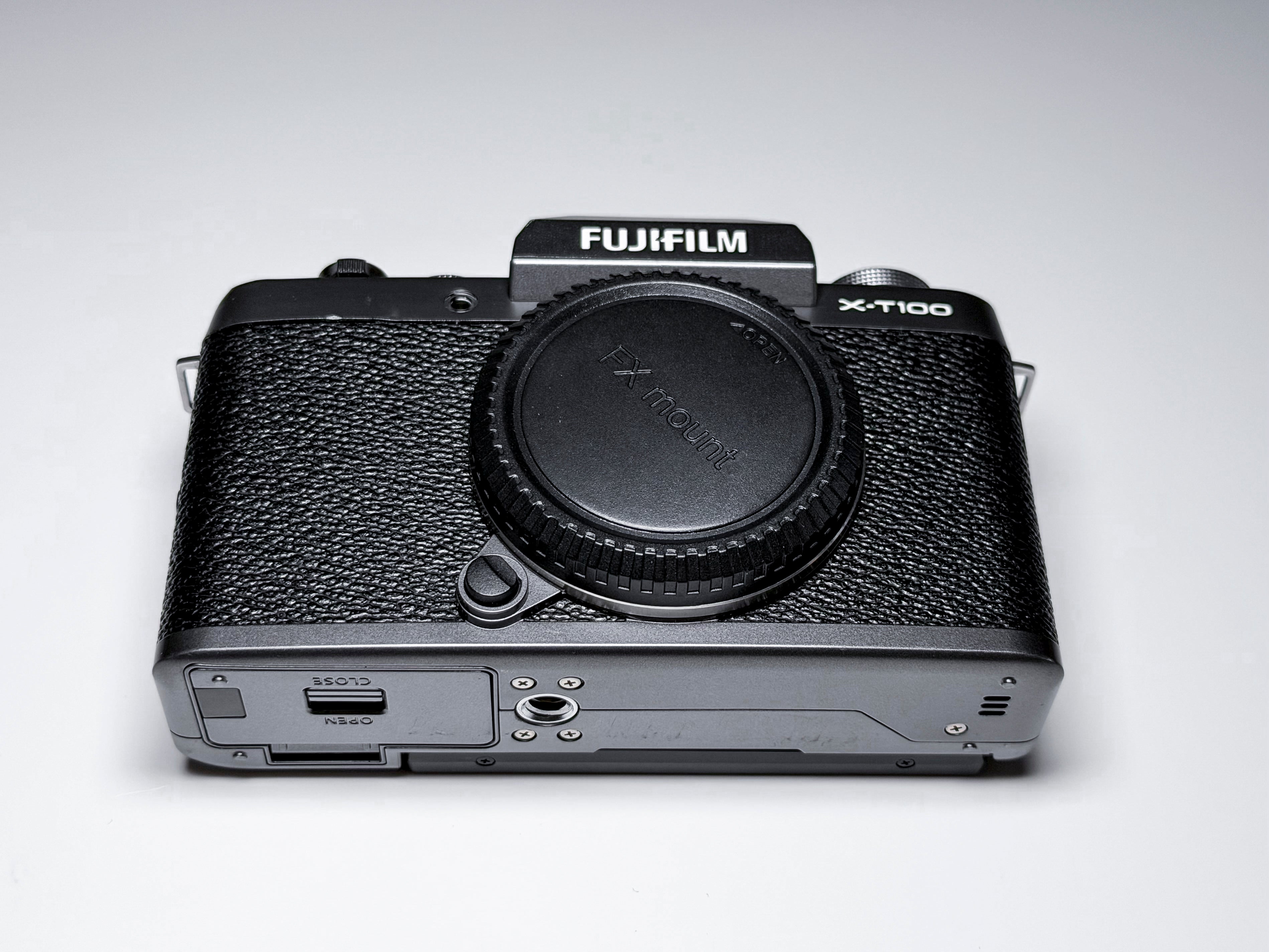 Fujifilm X-T100 Mirrorless Camera Body - 1 Year Warranty Fuji XT100