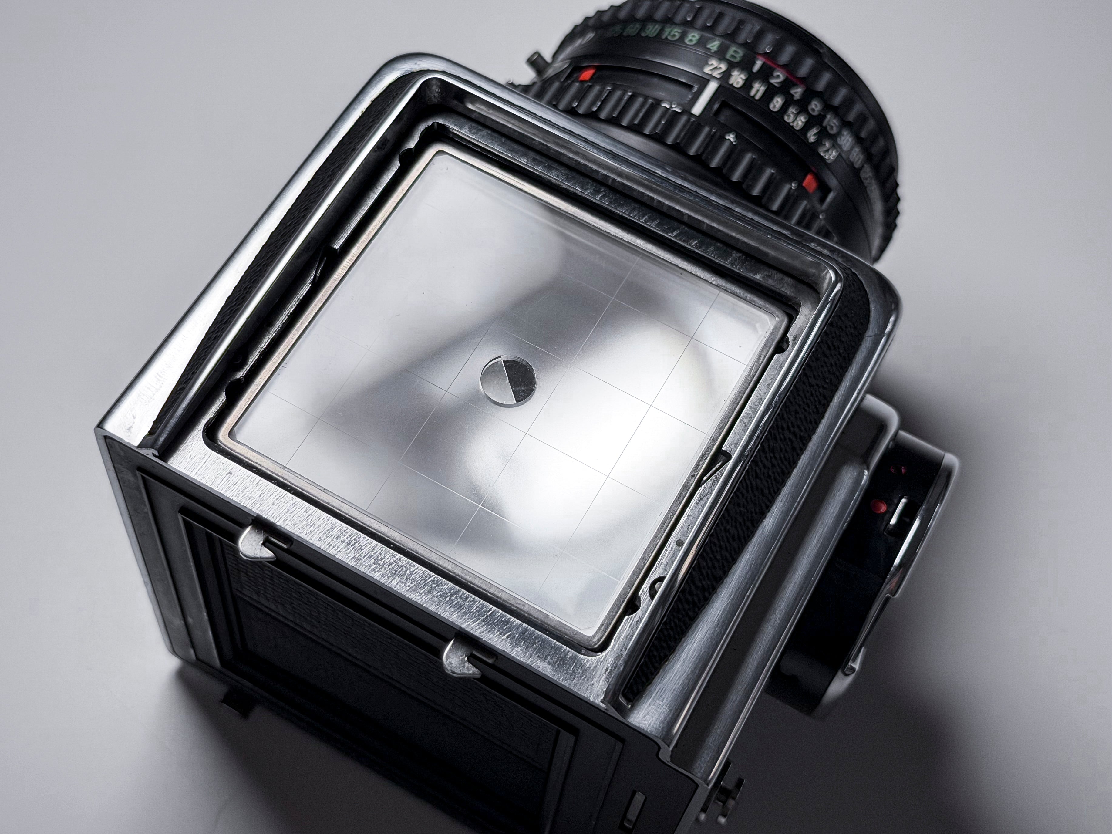 Hasselblad 500 CM c/m + 80mm Zeiss T* - Medium Format Excellent
