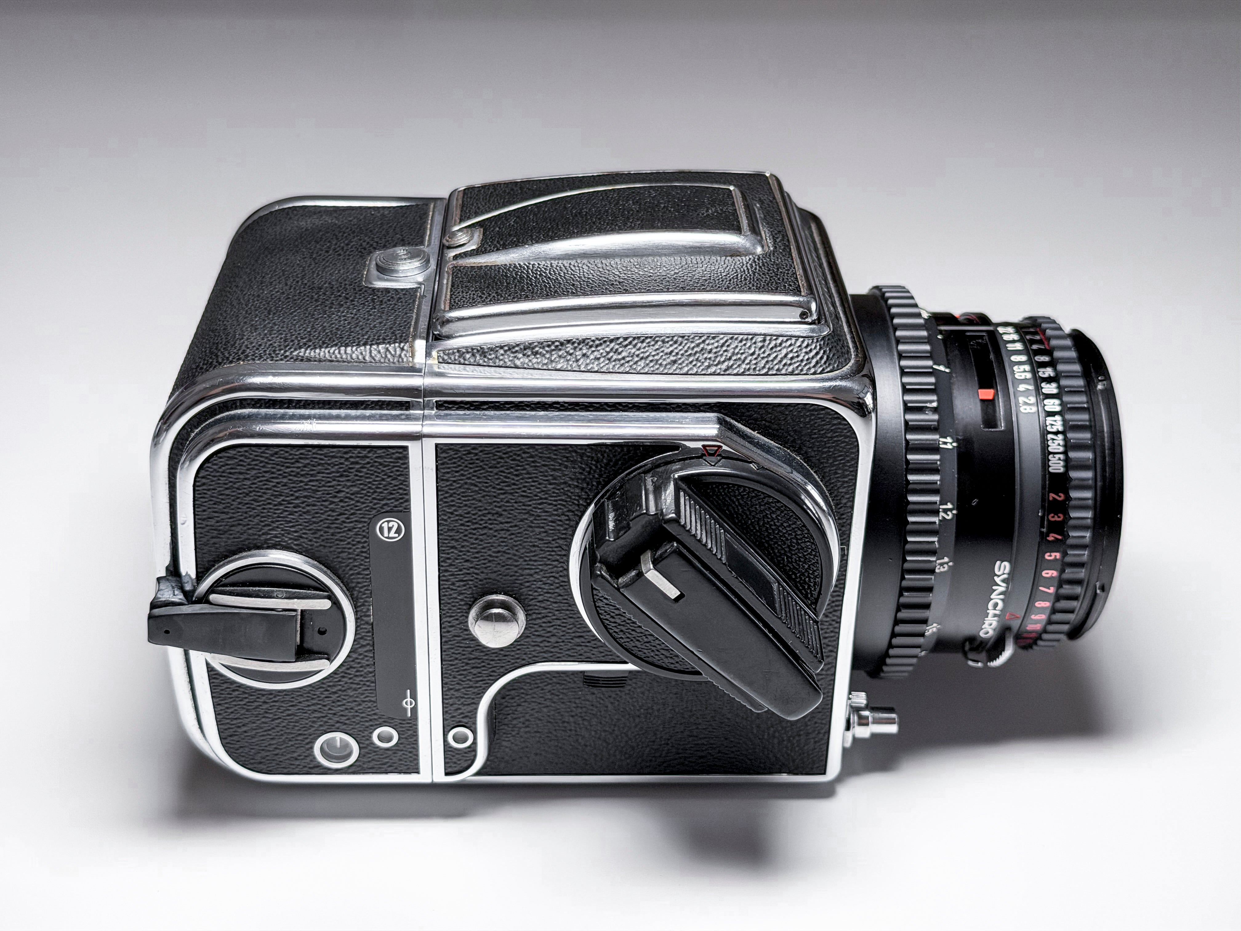 Hasselblad 500 C/M CM + 80mm Zeiss T* Acute Matte 120 Film - Excellent