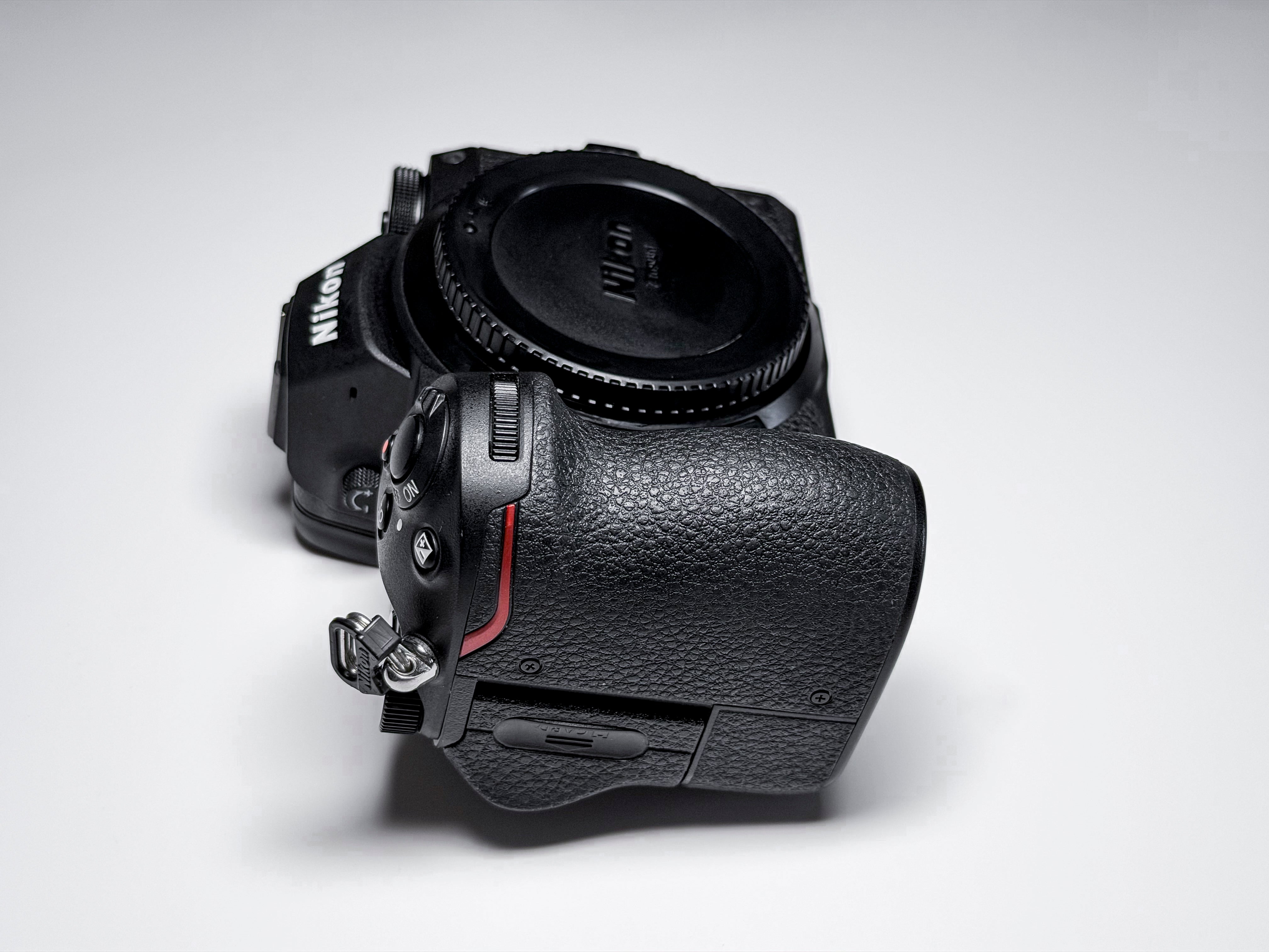 Nikon Z6 Full Frame Mirrorless Camera - 1 Year Warranty, 7500 Shutter Count