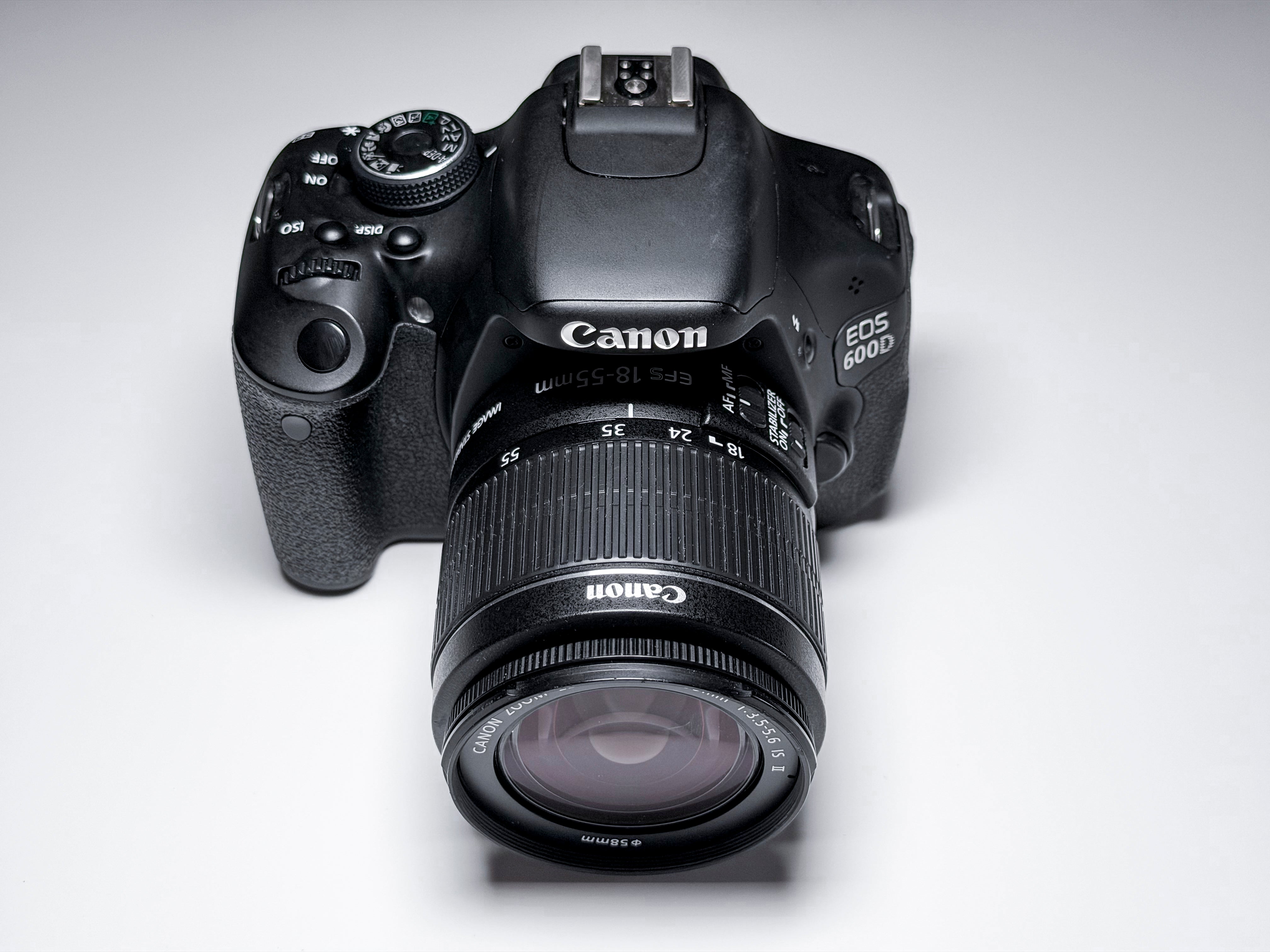 Canon 600D + 18-55mm Reflex DSLR EF Mount - 1 Year Warranty, Excellent
