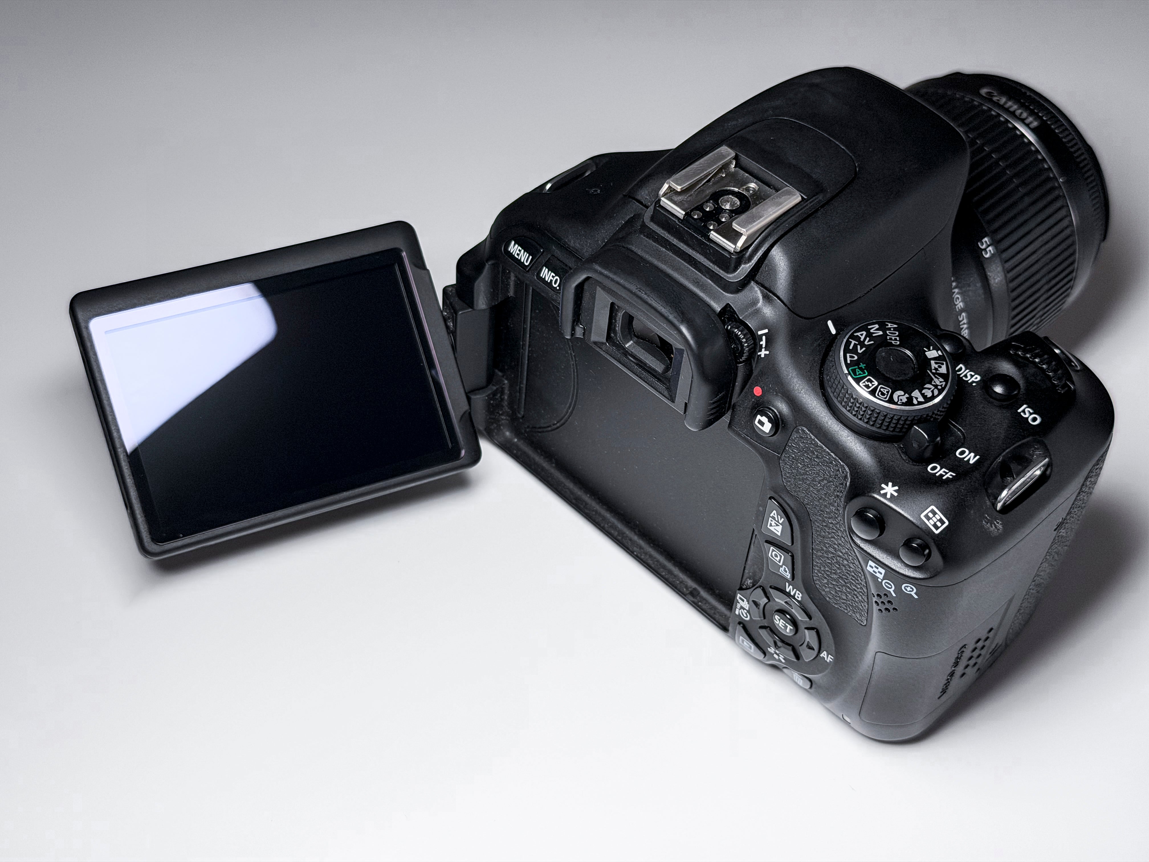 Canon 600D + 18-55mm Reflex DSLR EF Mount - 1 Year Warranty, Excellent
