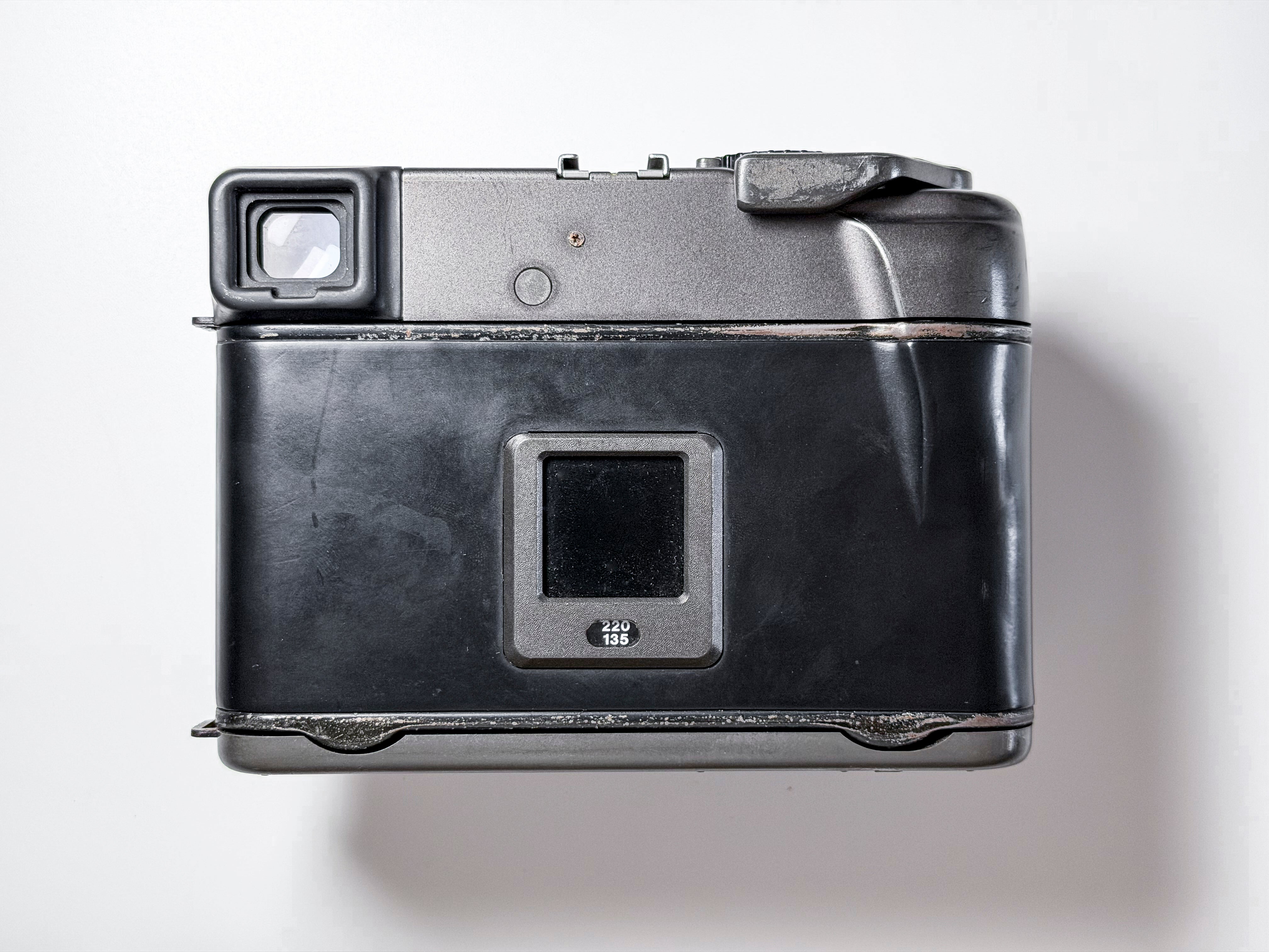 Mamiya 7 Medium Format 120 6x7 Film Rangefinder - Film Tested, Light meter defective