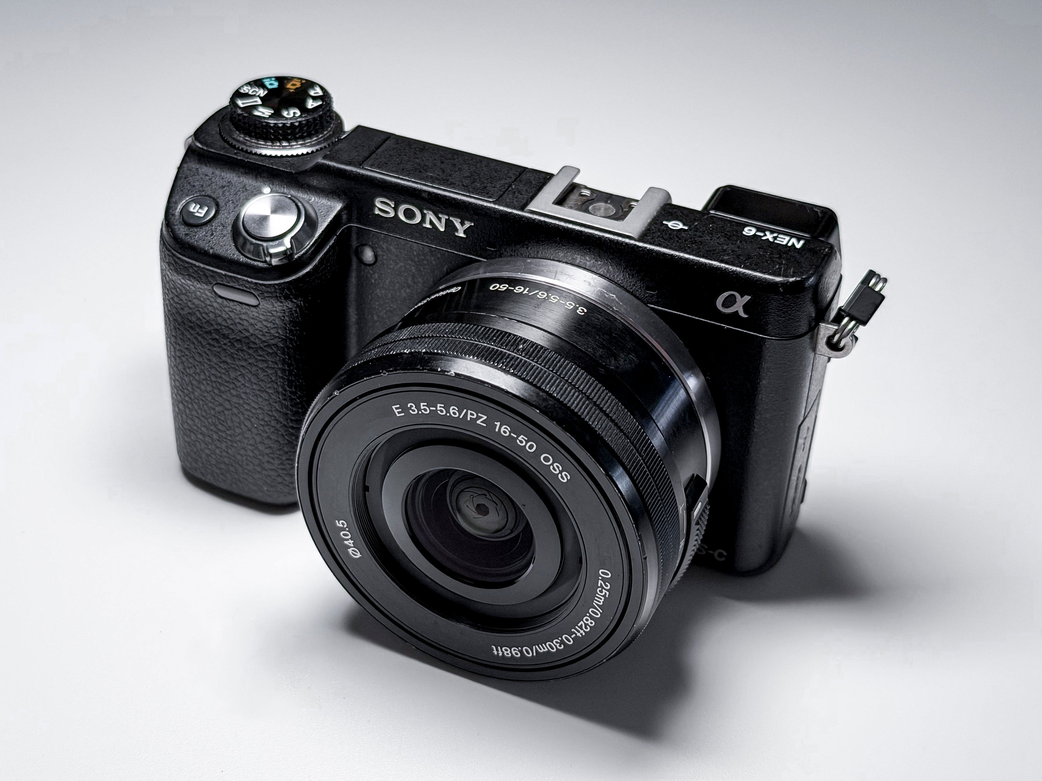 Sony NEX-6 + 16-50mm OSS Mirrorless Camera - 1 Year Warranty NEX 6