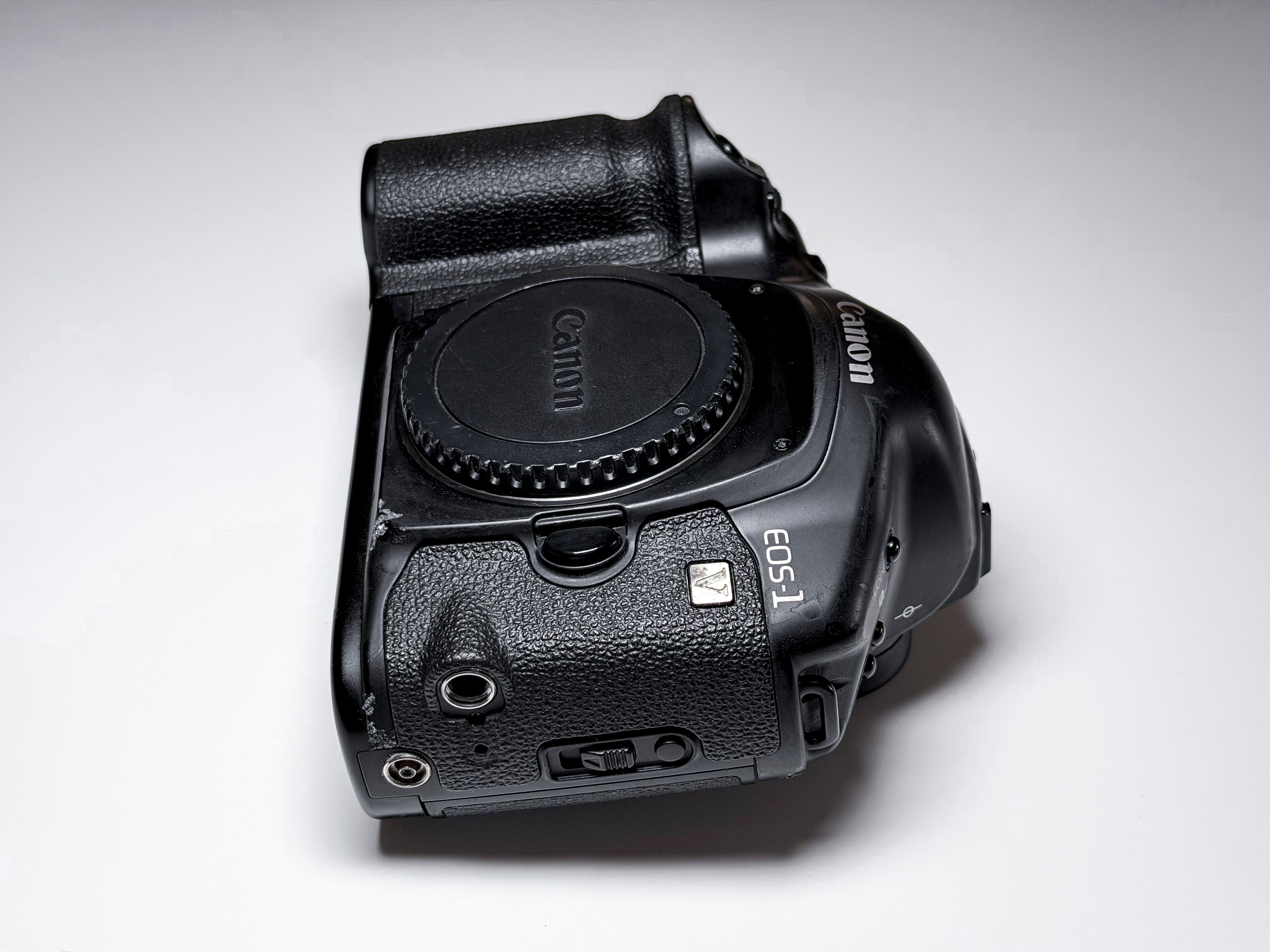 Canon EOS 1V 35mm Film SLR Body - 1 Year Warranty, Perfectly Working, Read Desc.