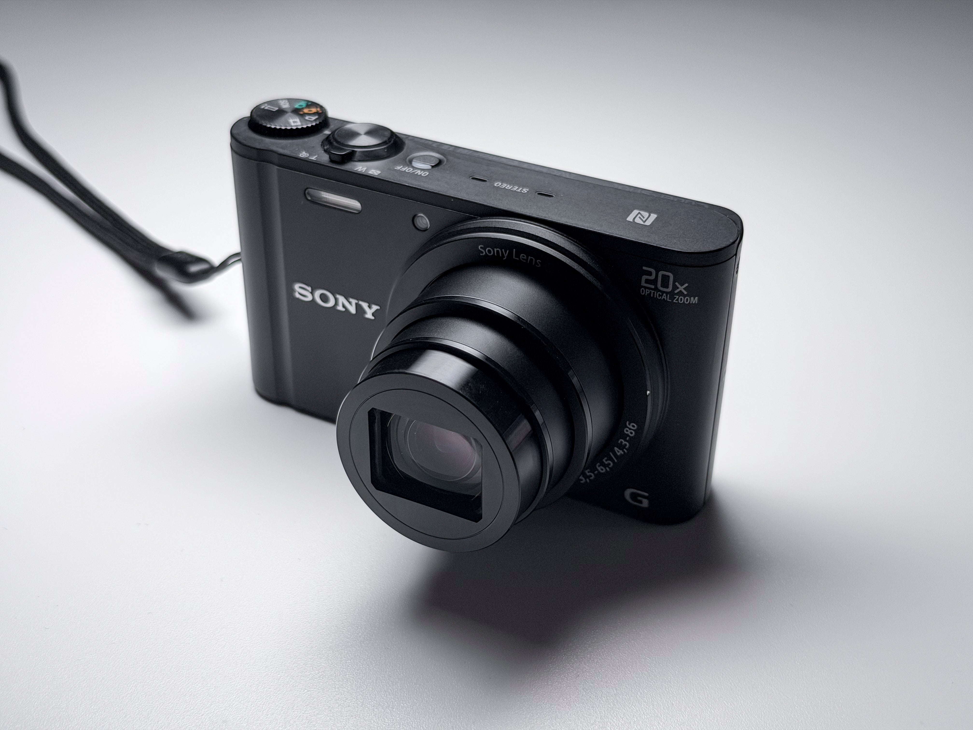 Sony WX350 Cyber-shot 20x Zoom Digital Camera - Near Mint, 1 Year Warranty